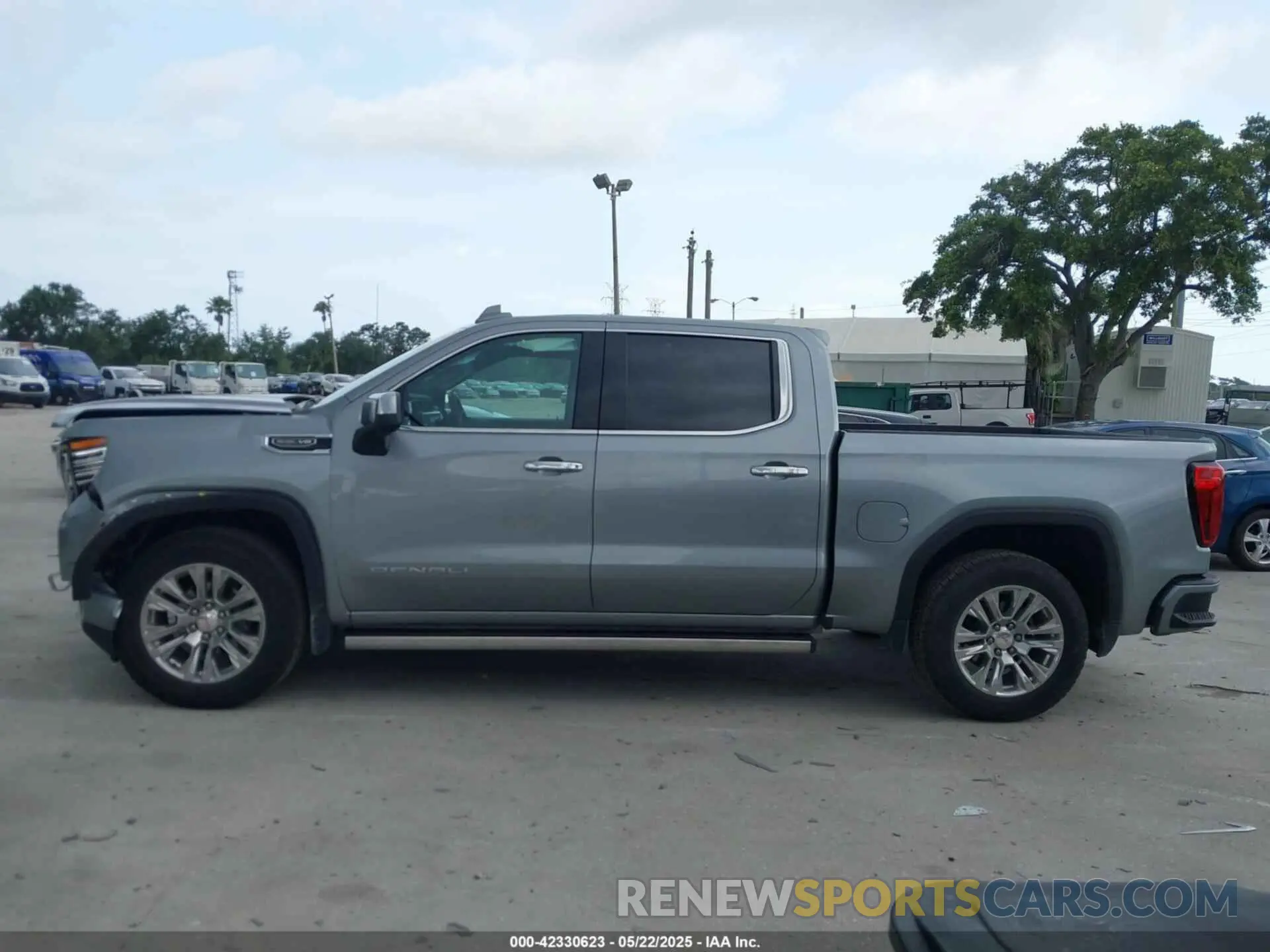 14 Photograph of a damaged car 1GTUUGED7PZ270231 GMC SIERRA 1500 2023