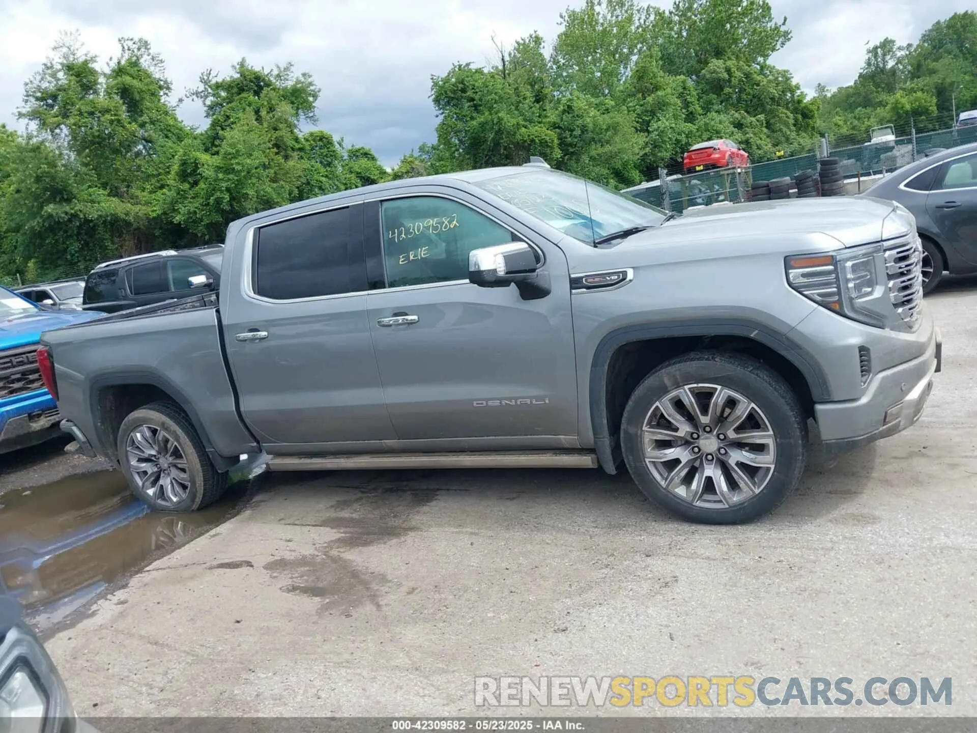 13 Photograph of a damaged car 1GTUUGEL3PZ146089 GMC SIERRA 1500 2023