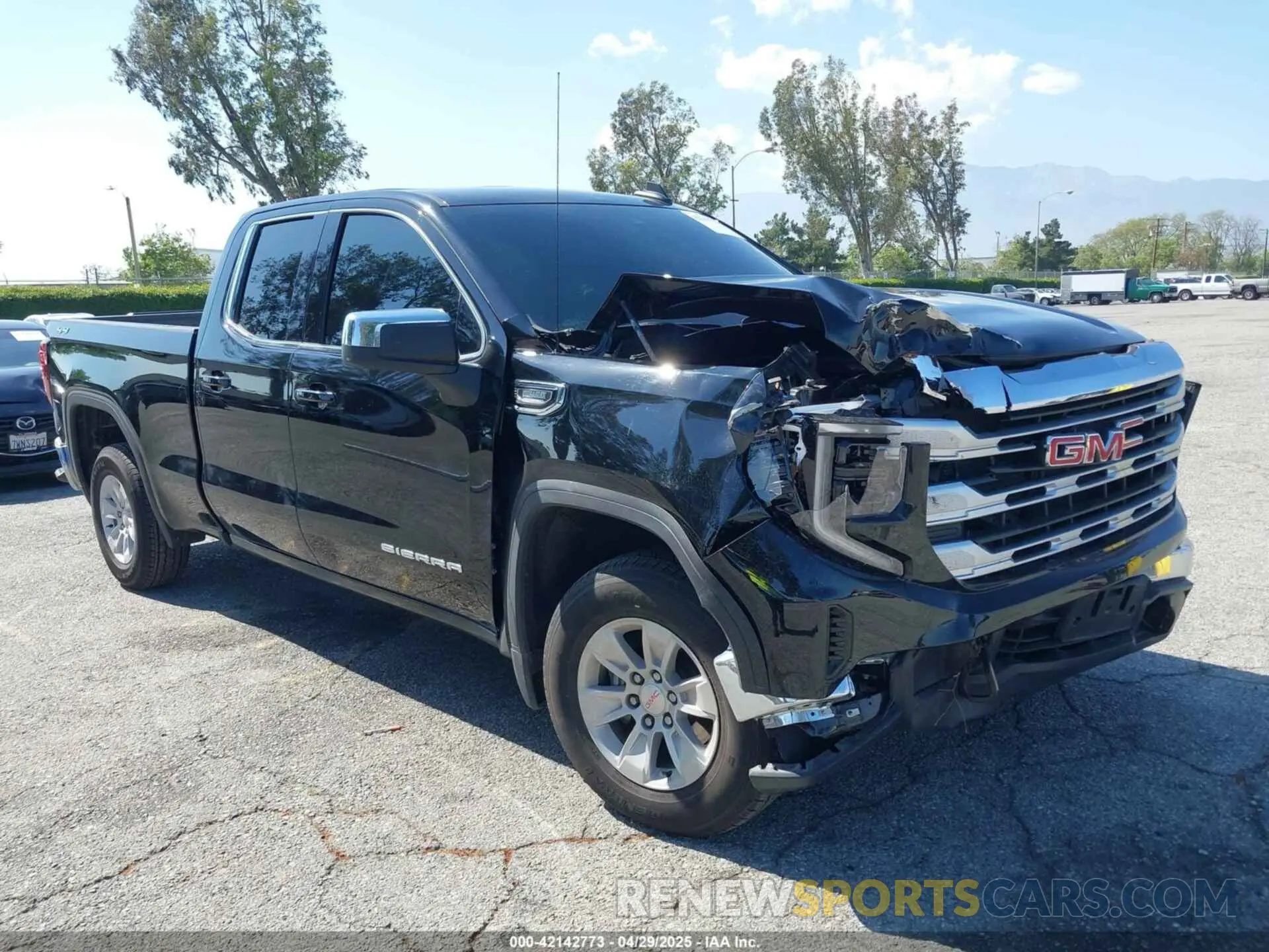 1 Фотография поврежденного автомобиля 1GTVUBE81PZ328392 GMC SIERRA 1500 2023