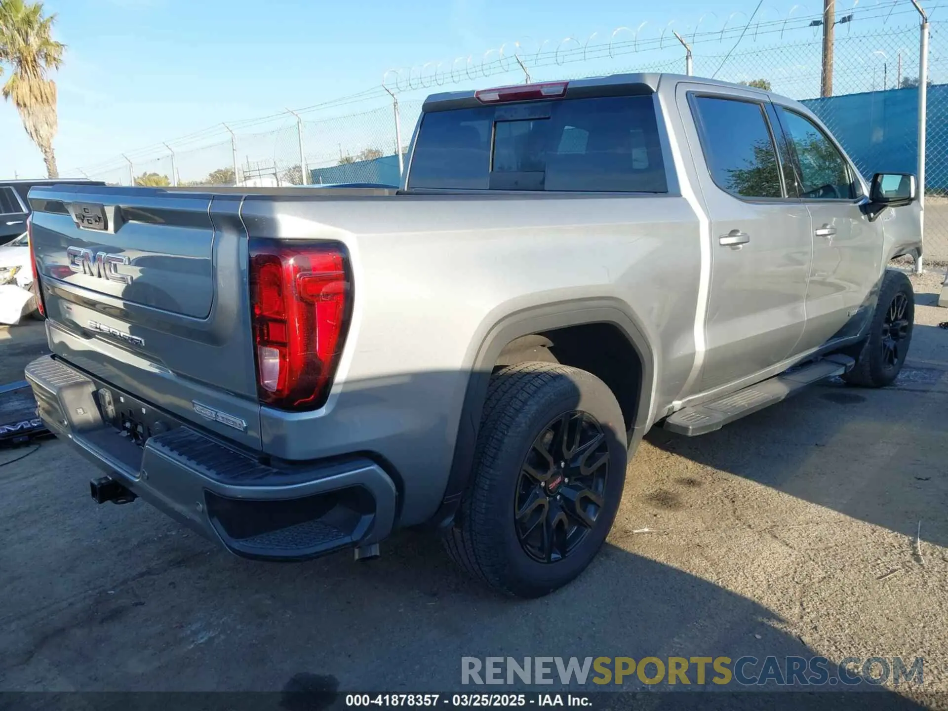 4 Фотография поврежденного автомобиля 3GTPHCED7PG317946 GMC SIERRA 1500 2023