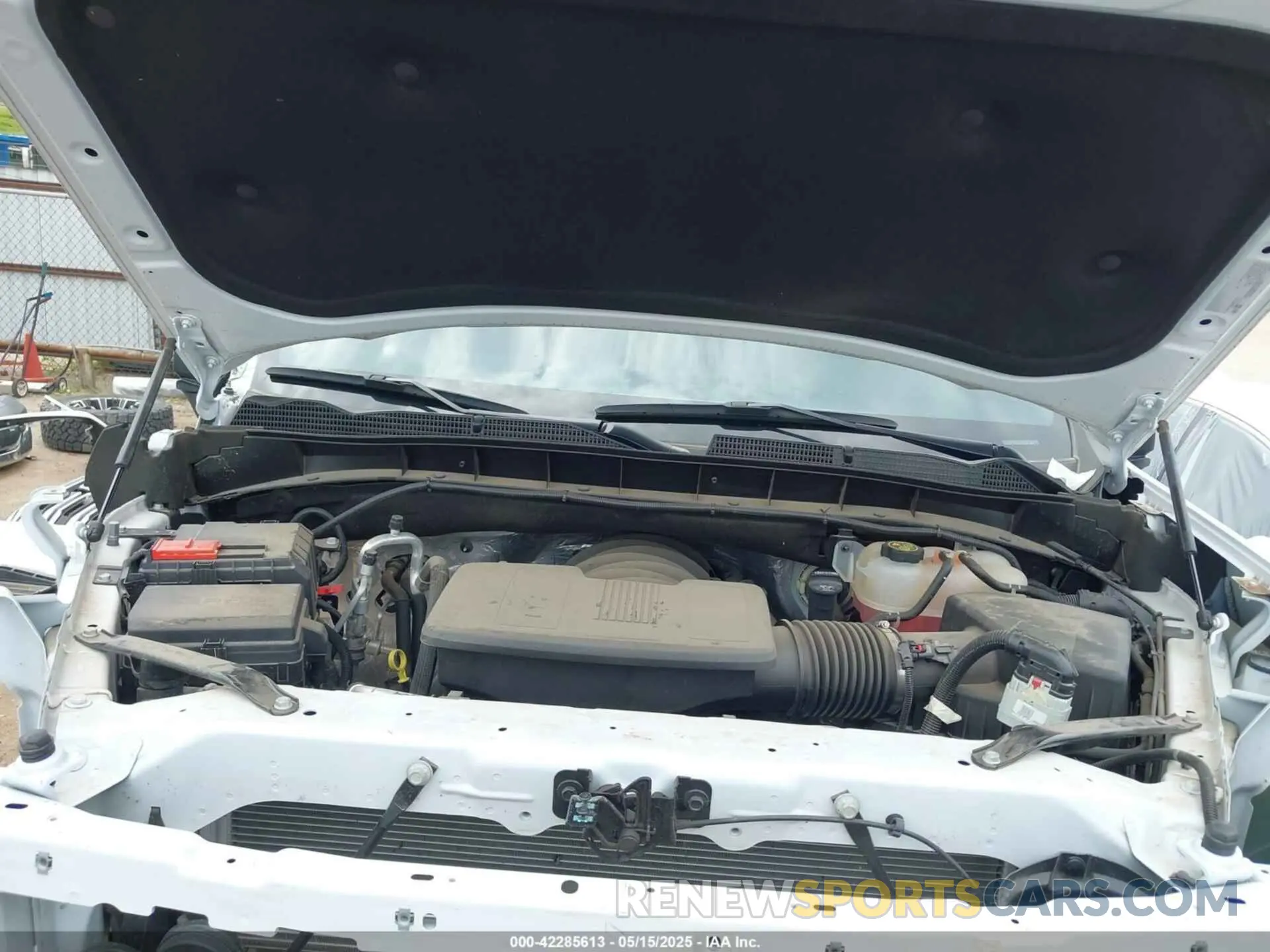 10 Photograph of a damaged car 3GTUUDED0PG248375 GMC SIERRA 1500 2023