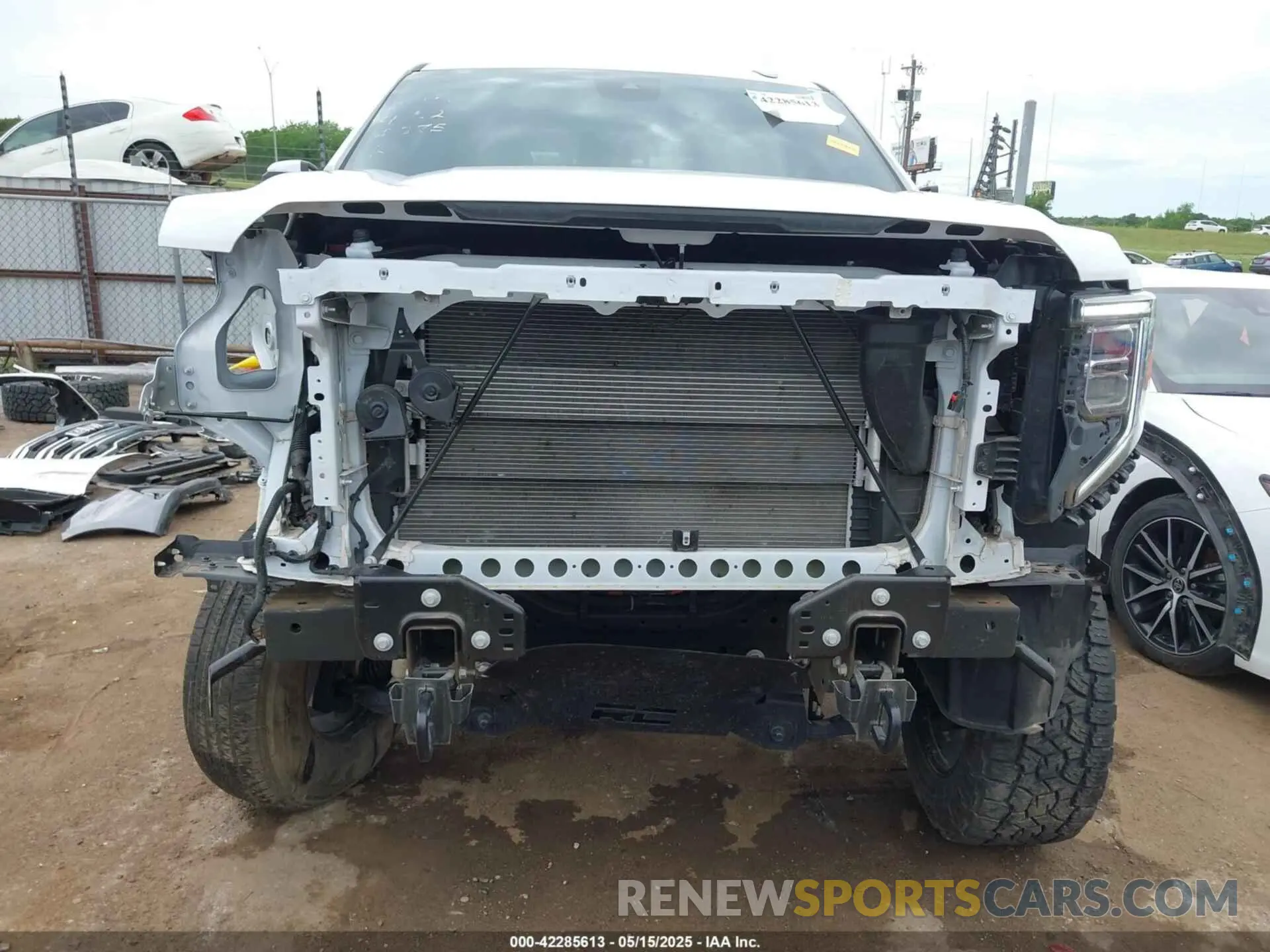13 Photograph of a damaged car 3GTUUDED0PG248375 GMC SIERRA 1500 2023