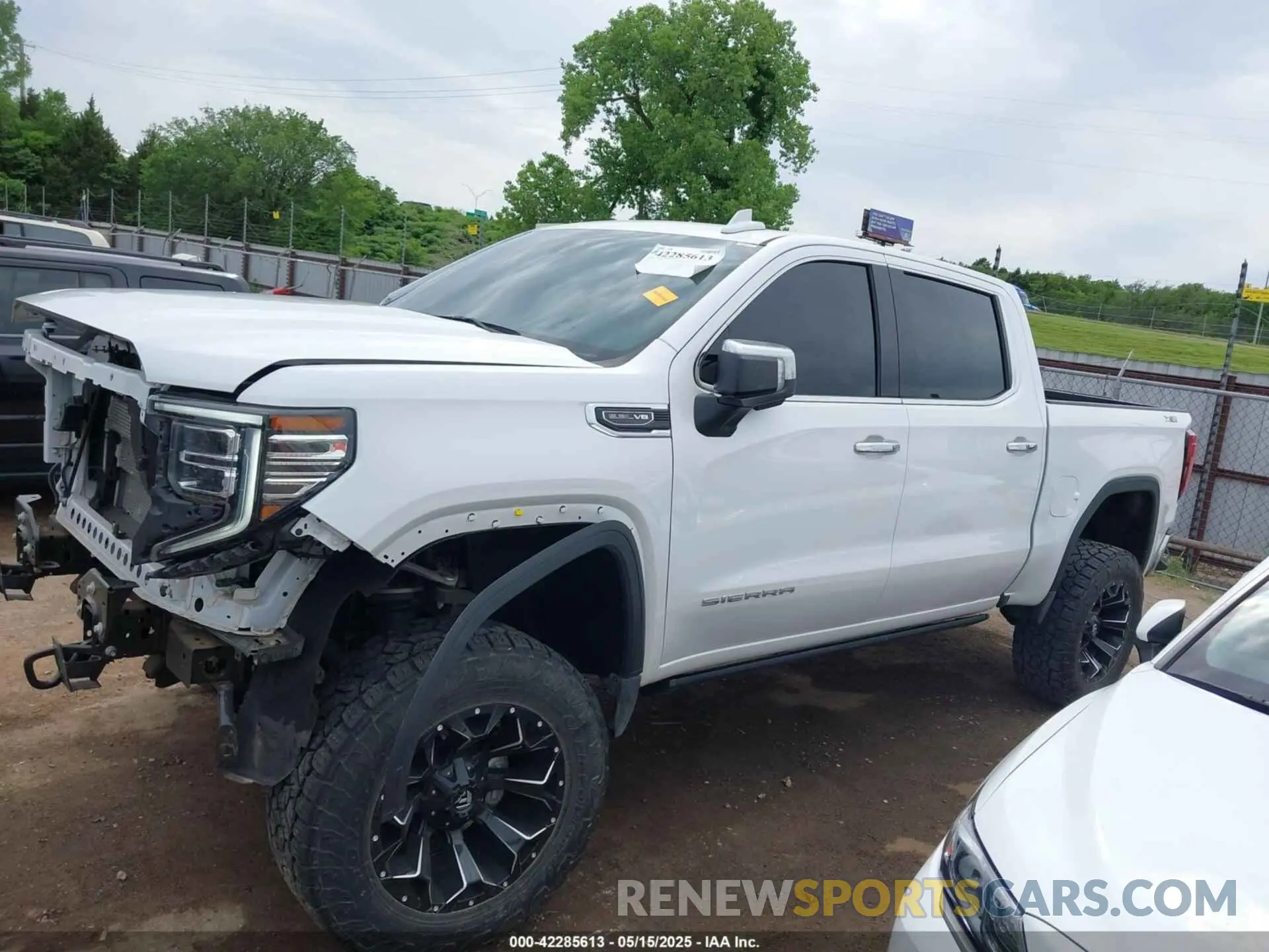 15 Photograph of a damaged car 3GTUUDED0PG248375 GMC SIERRA 1500 2023