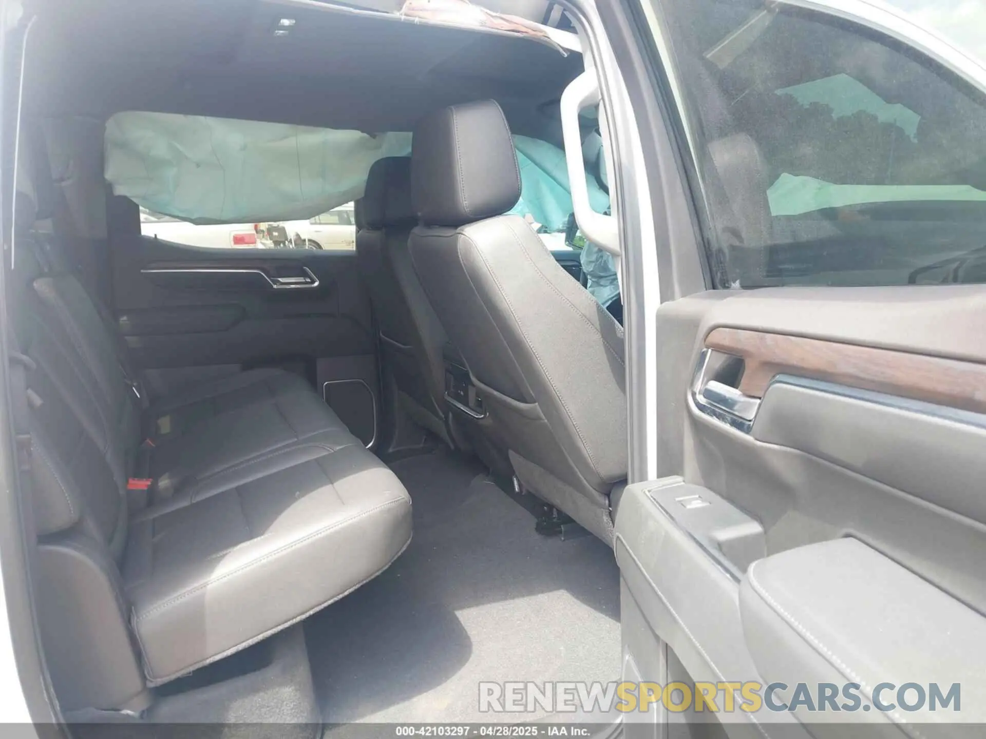 8 Photograph of a damaged car 3GTUUDED5PG155237 GMC SIERRA 1500 2023