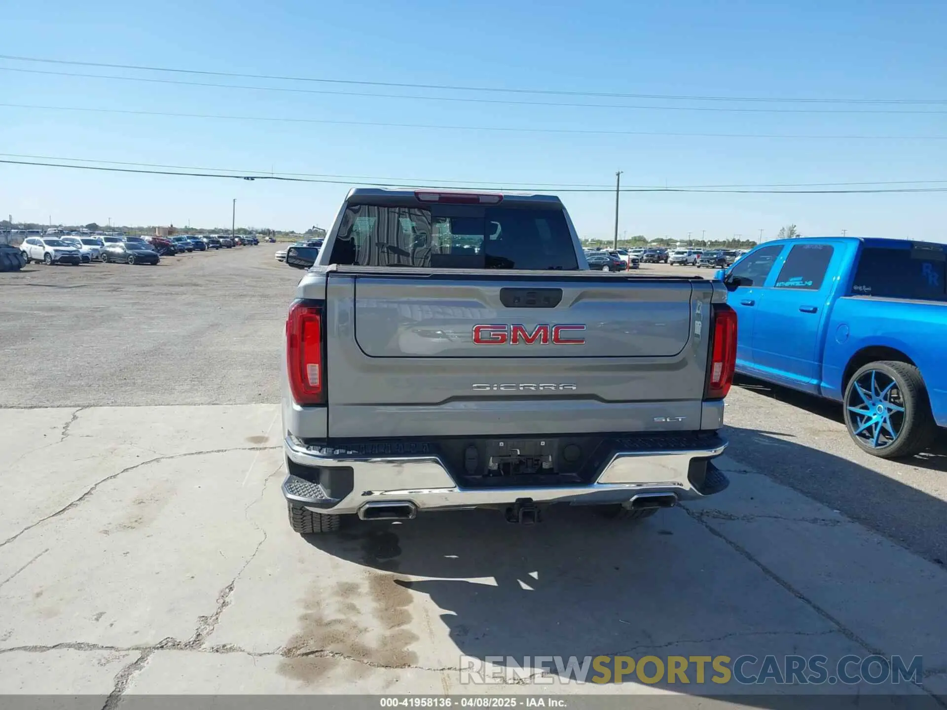 16 Photograph of a damaged car 3GTUUDED8PG186014 GMC SIERRA 1500 2023