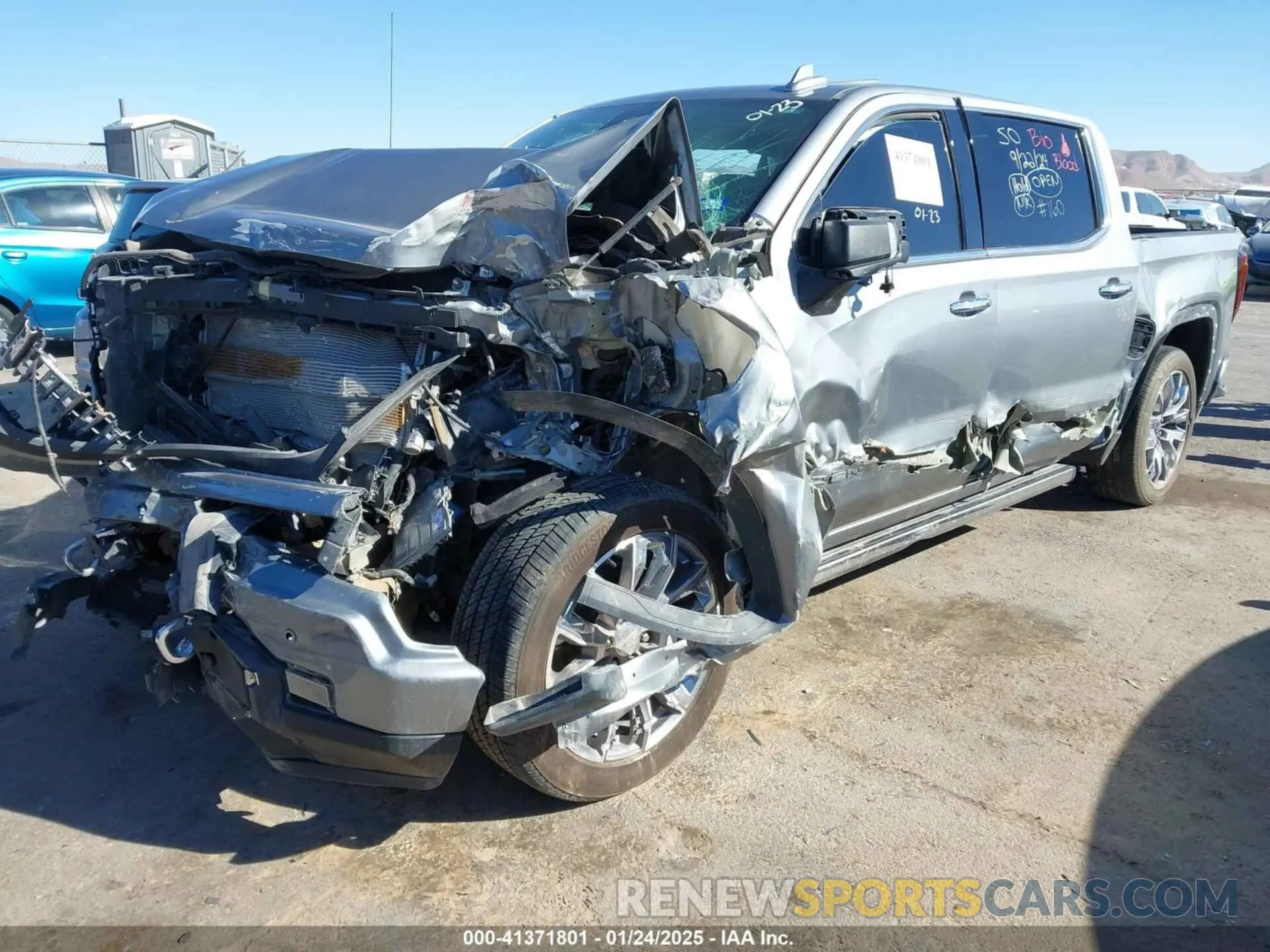 2 Фотография поврежденного автомобиля 3GTUUGE87PG365004 GMC SIERRA 1500 2023