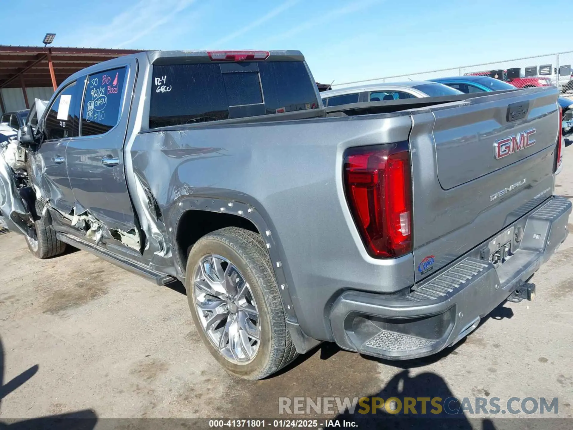 3 Фотография поврежденного автомобиля 3GTUUGE87PG365004 GMC SIERRA 1500 2023