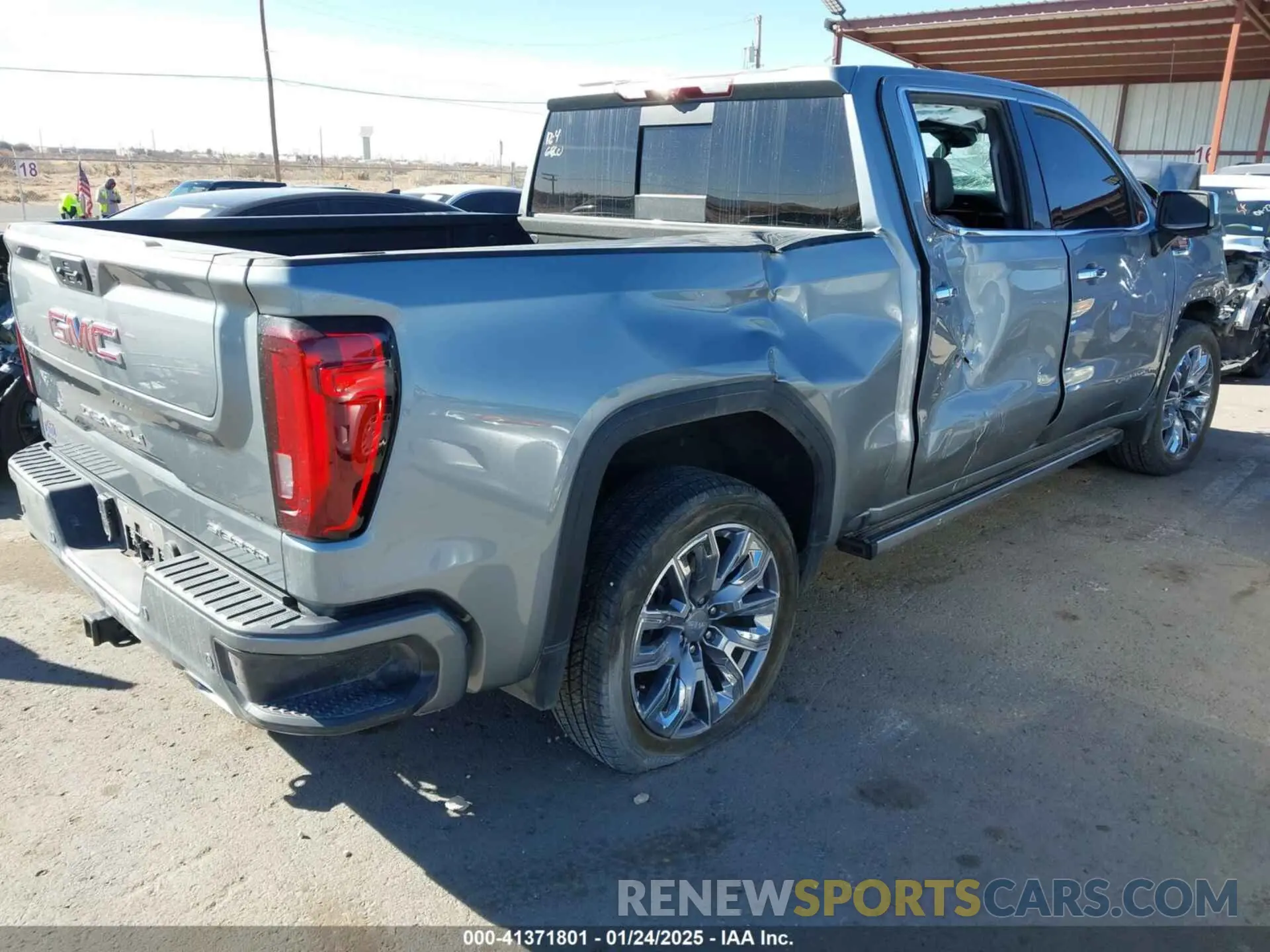 4 Фотография поврежденного автомобиля 3GTUUGE87PG365004 GMC SIERRA 1500 2023