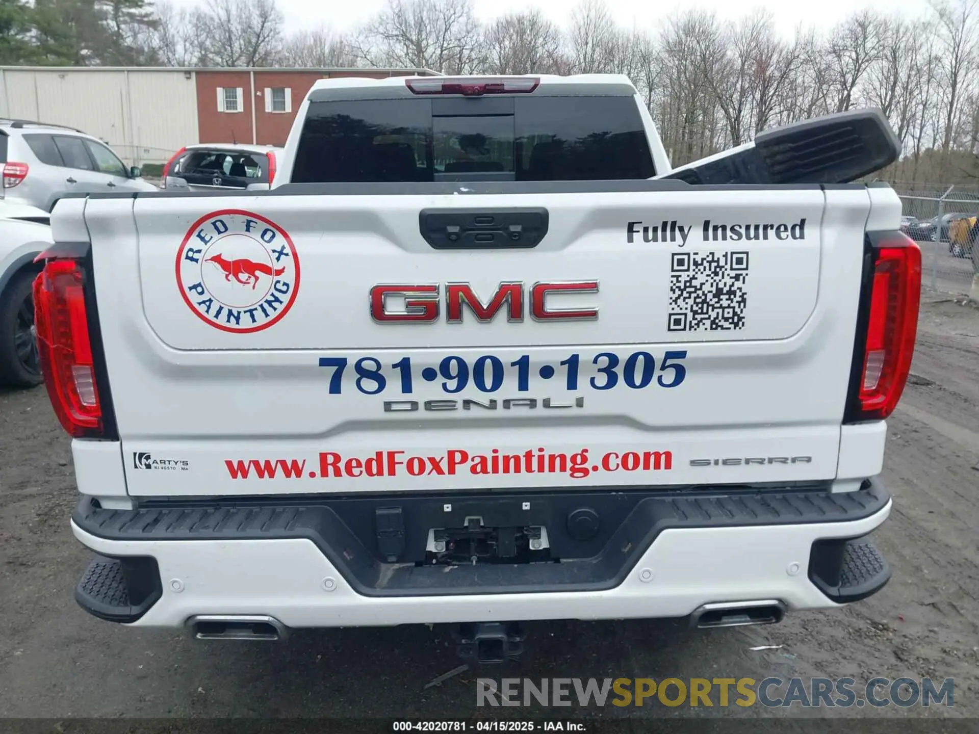 17 Photograph of a damaged car 3GTUUGEL1PG364483 GMC SIERRA 1500 2023