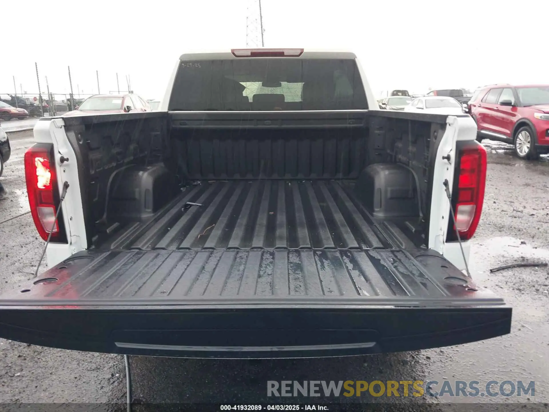 17 Photograph of a damaged car 1GTPUAEK9RZ327024 GMC SIERRA 1500 2024