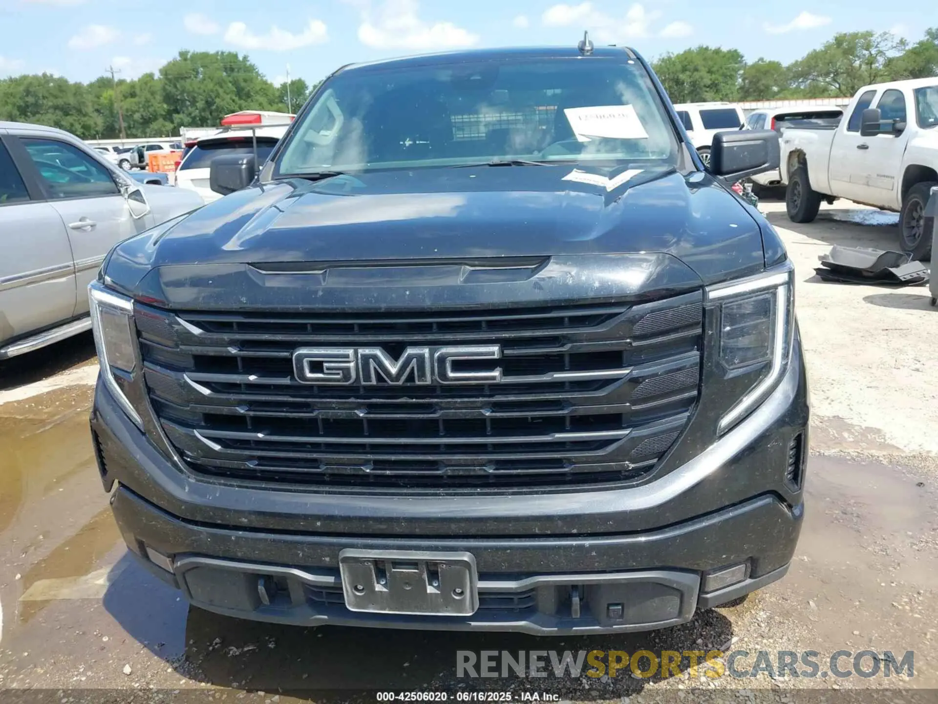 12 Photograph of a damaged car 1GTRHCE83RZ313102 GMC SIERRA 1500 2024