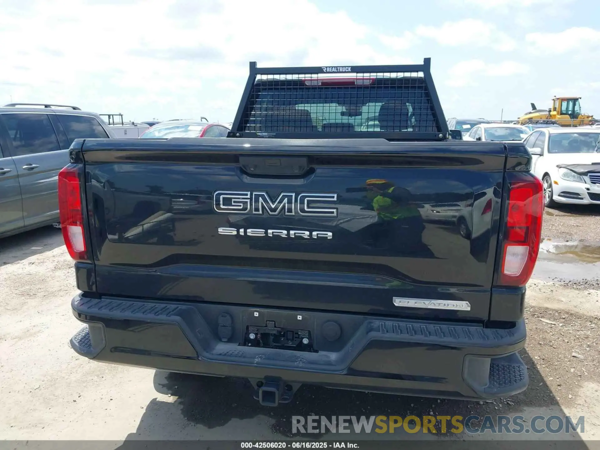 16 Photograph of a damaged car 1GTRHCE83RZ313102 GMC SIERRA 1500 2024