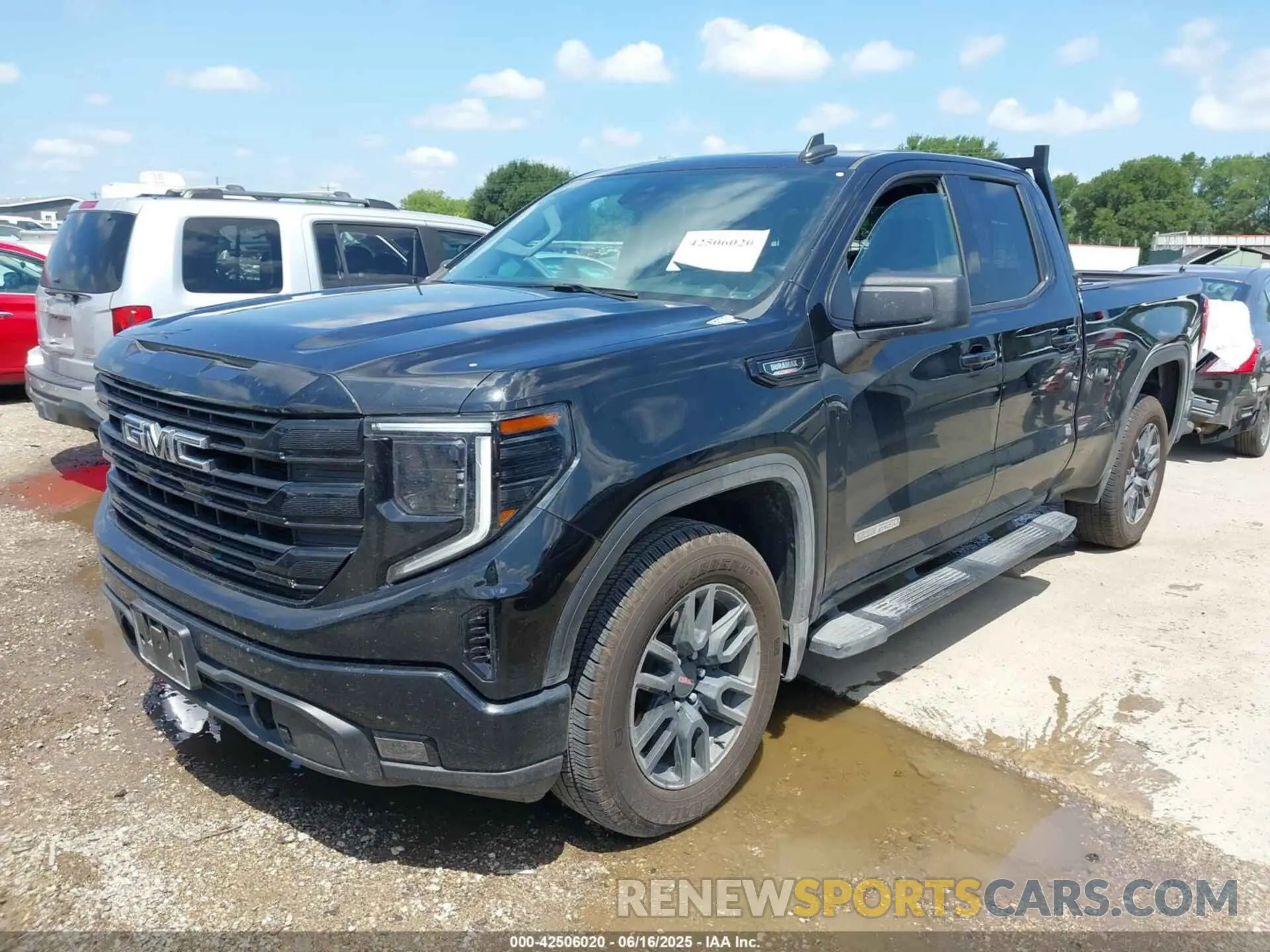 2 Photograph of a damaged car 1GTRHCE83RZ313102 GMC SIERRA 1500 2024