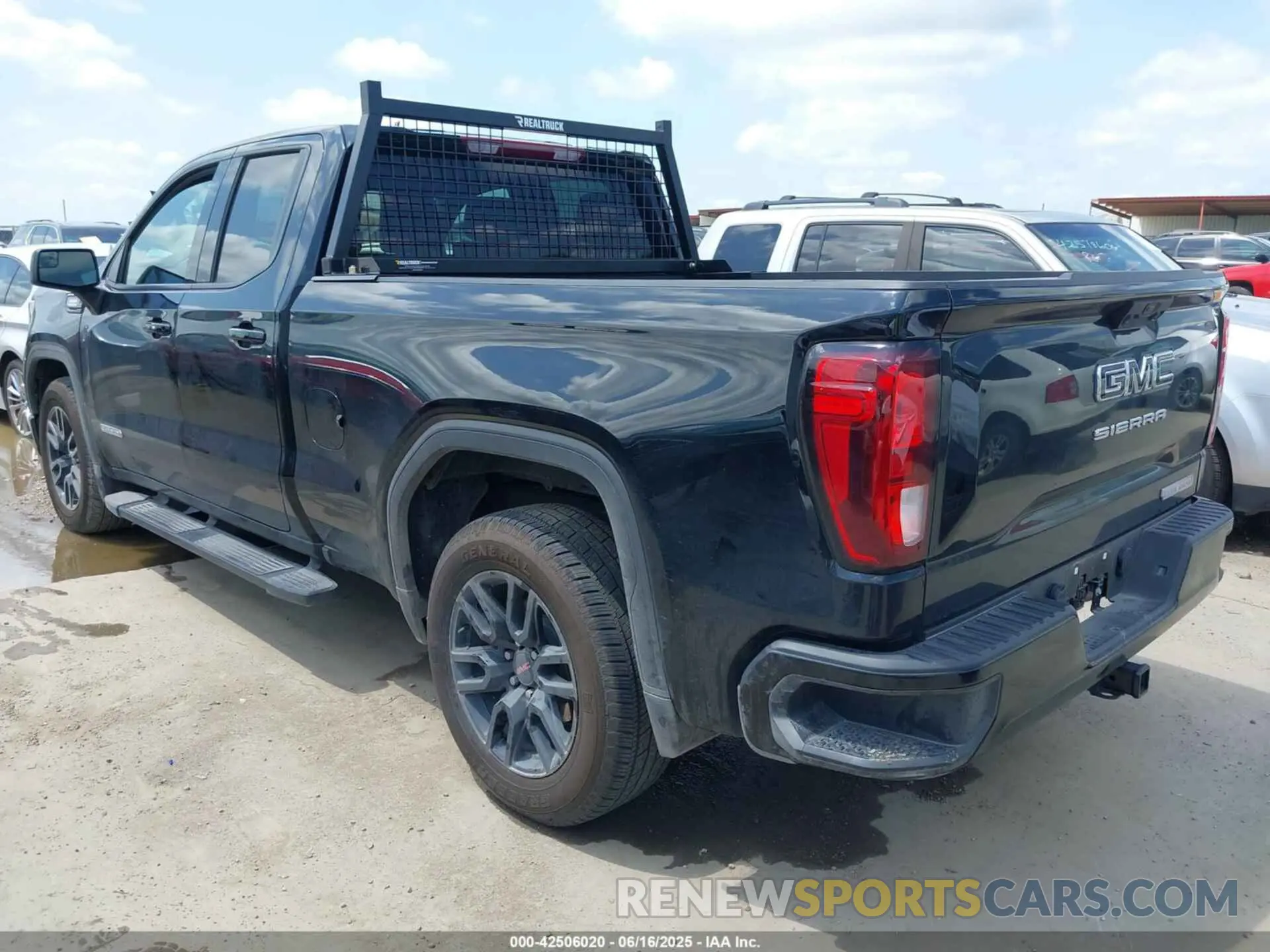 3 Photograph of a damaged car 1GTRHCE83RZ313102 GMC SIERRA 1500 2024