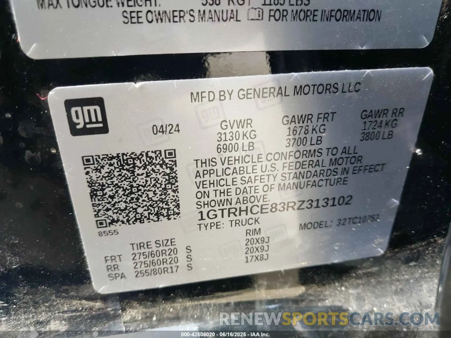 9 Photograph of a damaged car 1GTRHCE83RZ313102 GMC SIERRA 1500 2024