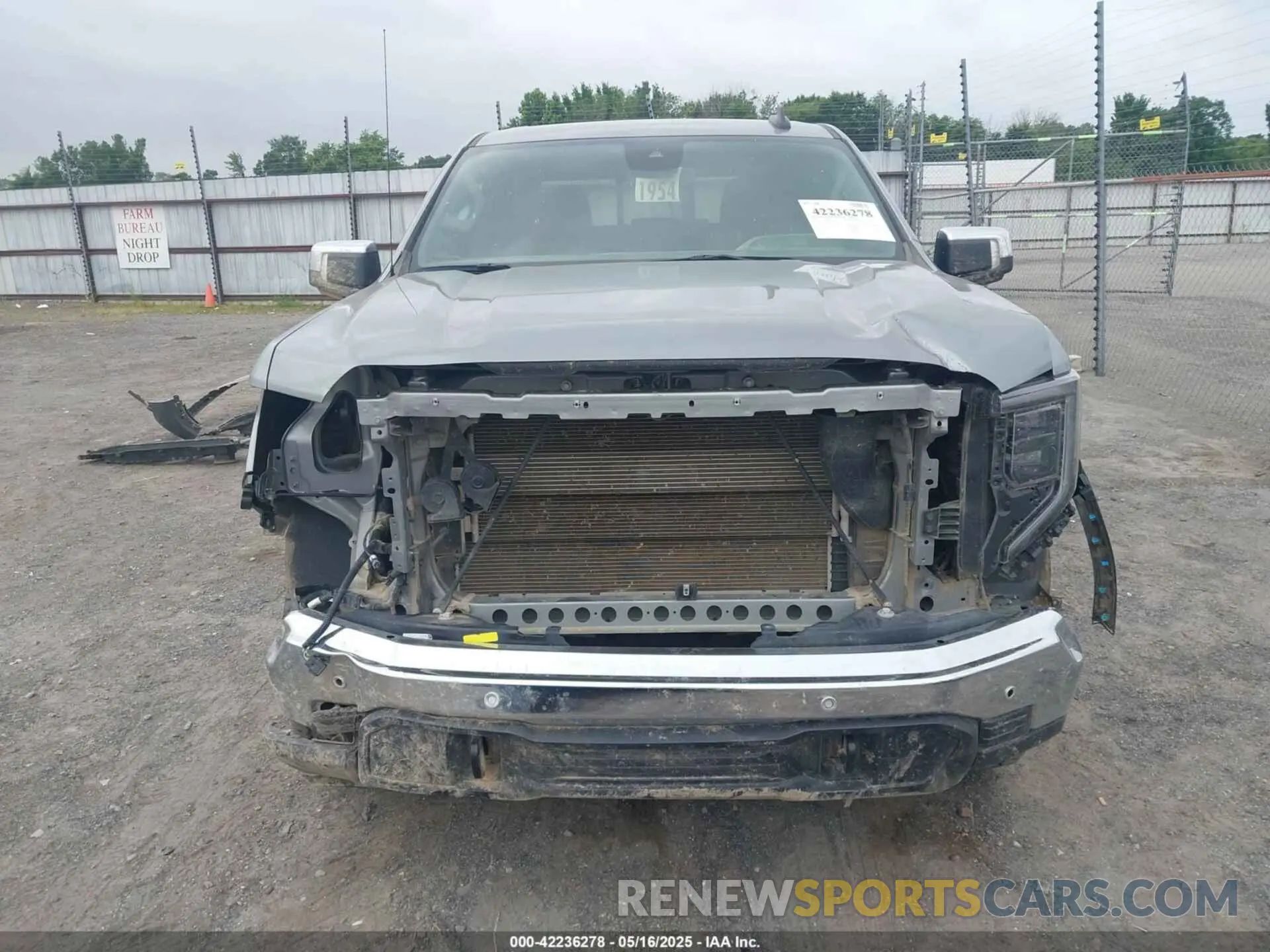 13 Photograph of a damaged car 1GTUUBED1RZ120282 GMC SIERRA 1500 2024