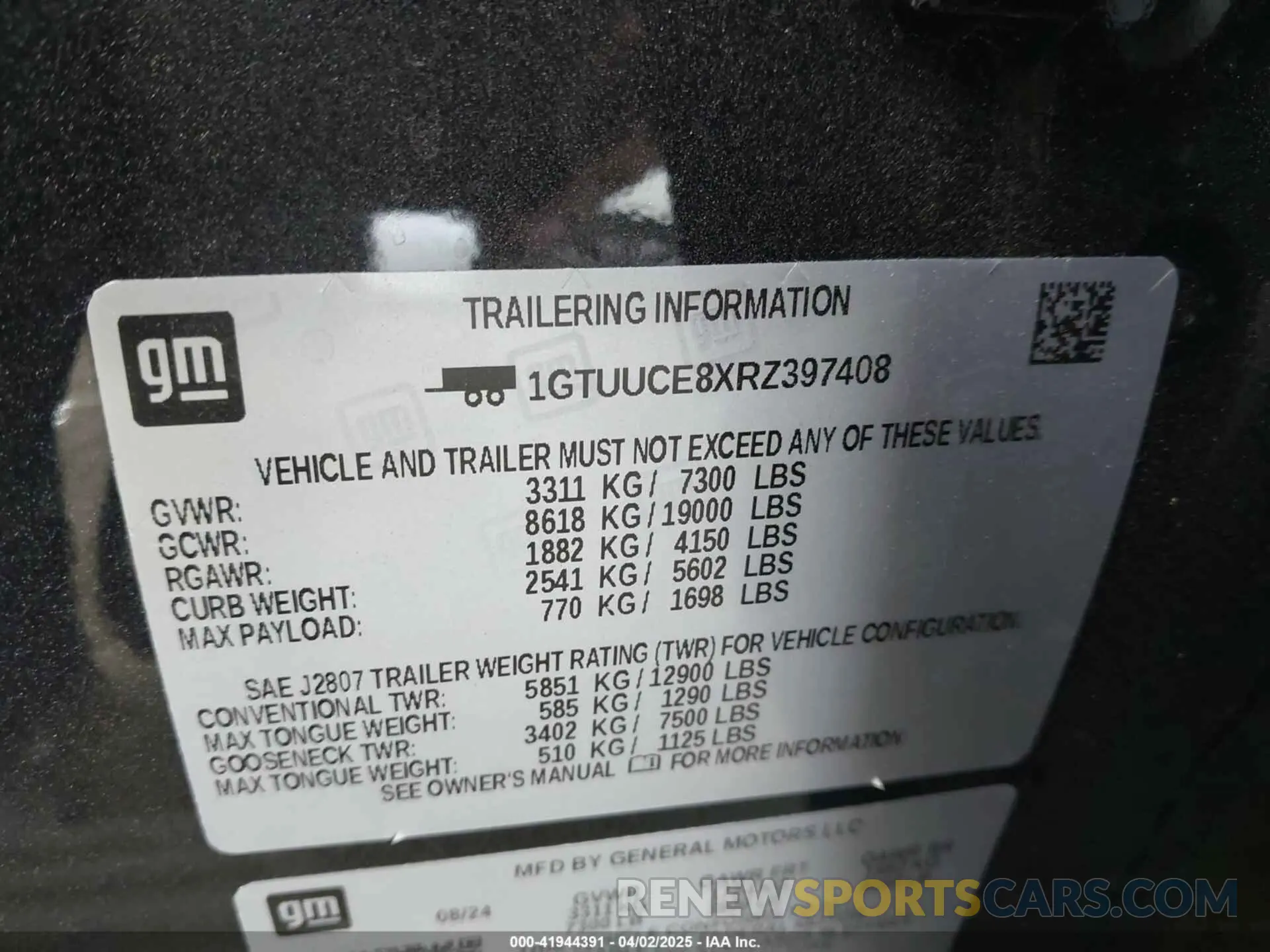 9 Photograph of a damaged car 1GTUUCE8XRZ397408 GMC SIERRA 1500 2024