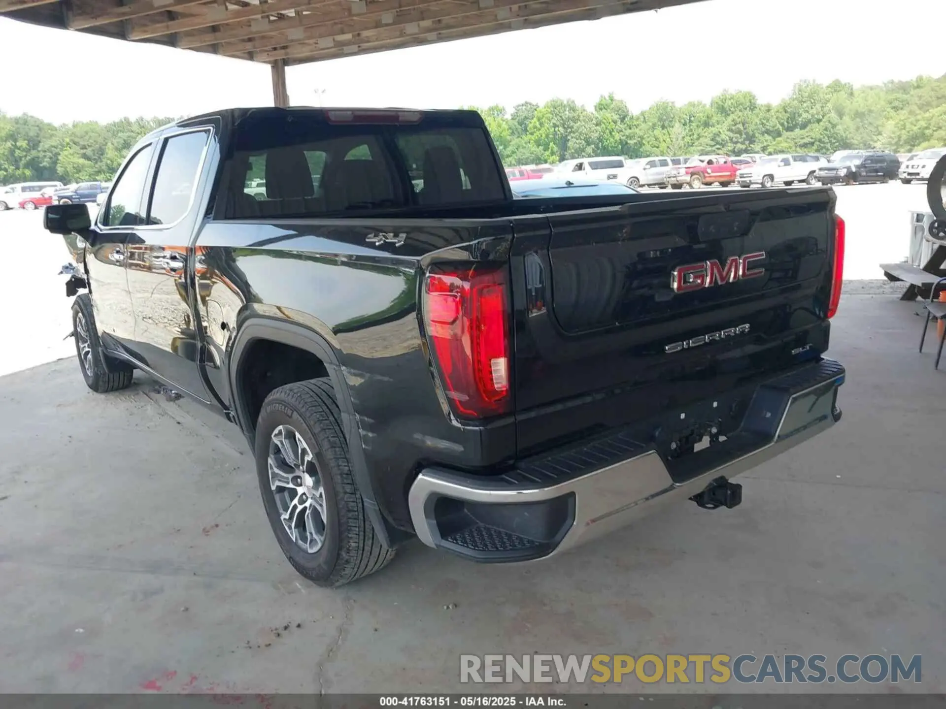 3 Photograph of a damaged car 1GTUUDED0RZ273375 GMC SIERRA 1500 2024