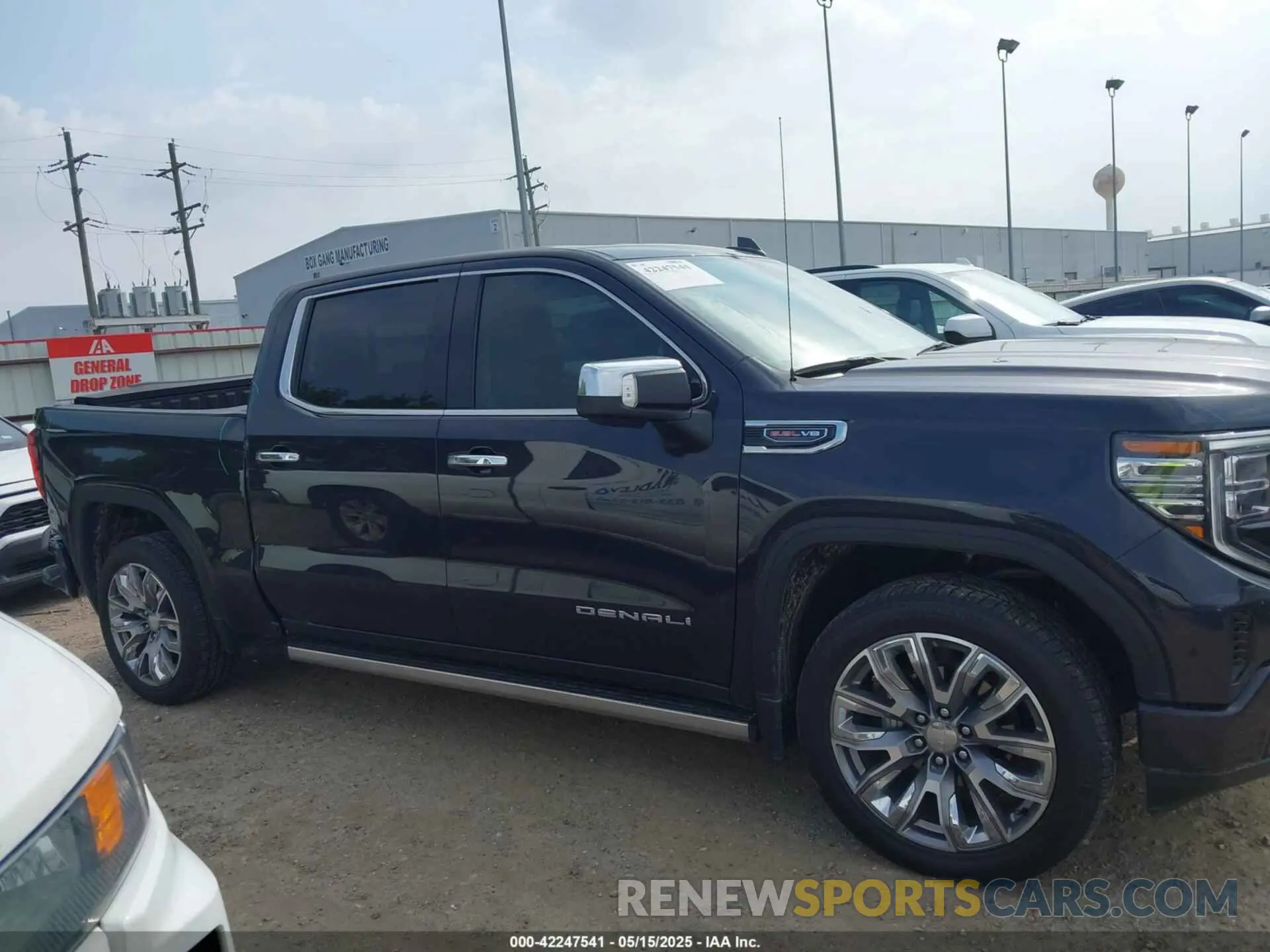 13 Photograph of a damaged car 1GTUUGEL4RZ283920 GMC SIERRA 1500 2024