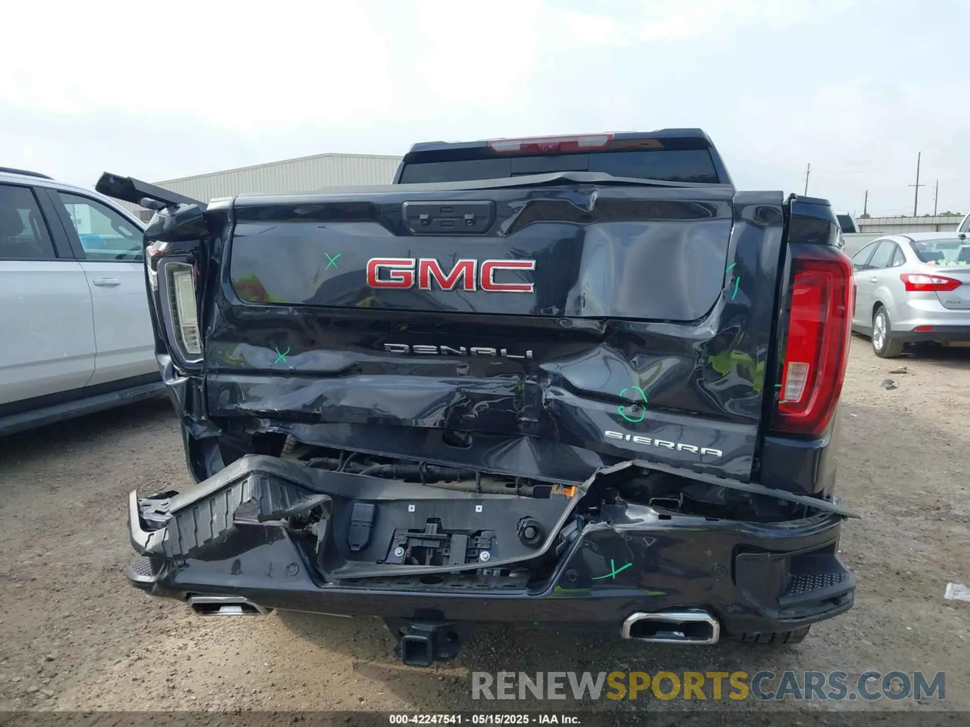 16 Photograph of a damaged car 1GTUUGEL4RZ283920 GMC SIERRA 1500 2024