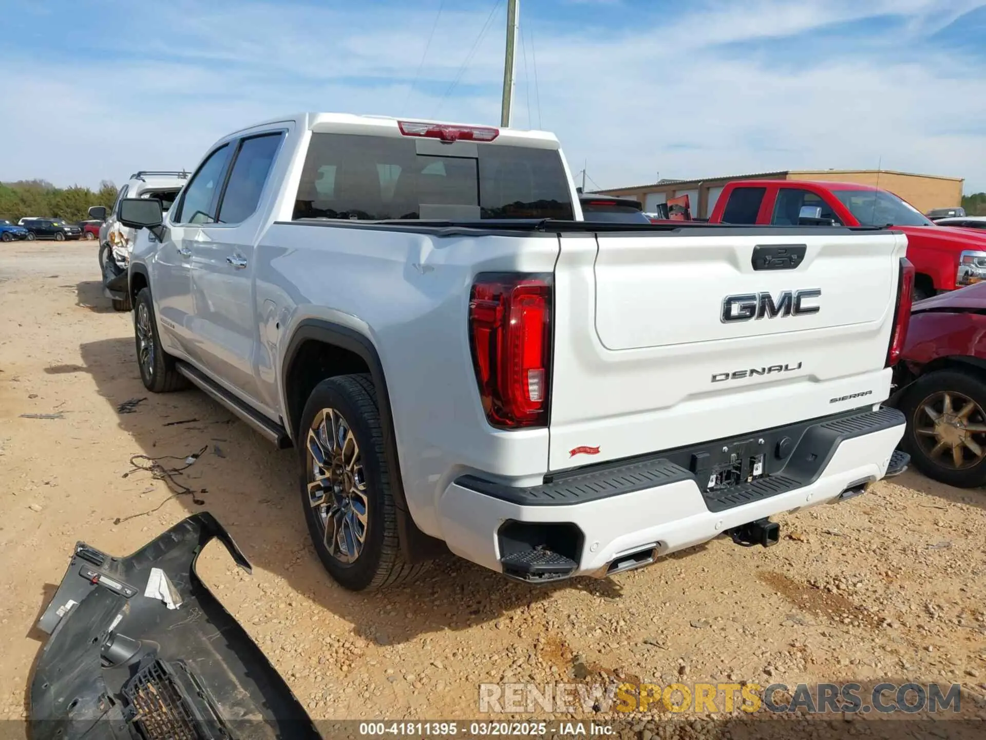 3 Фотография поврежденного автомобиля 1GTUUHEL5RZ258420 GMC SIERRA 1500 2024