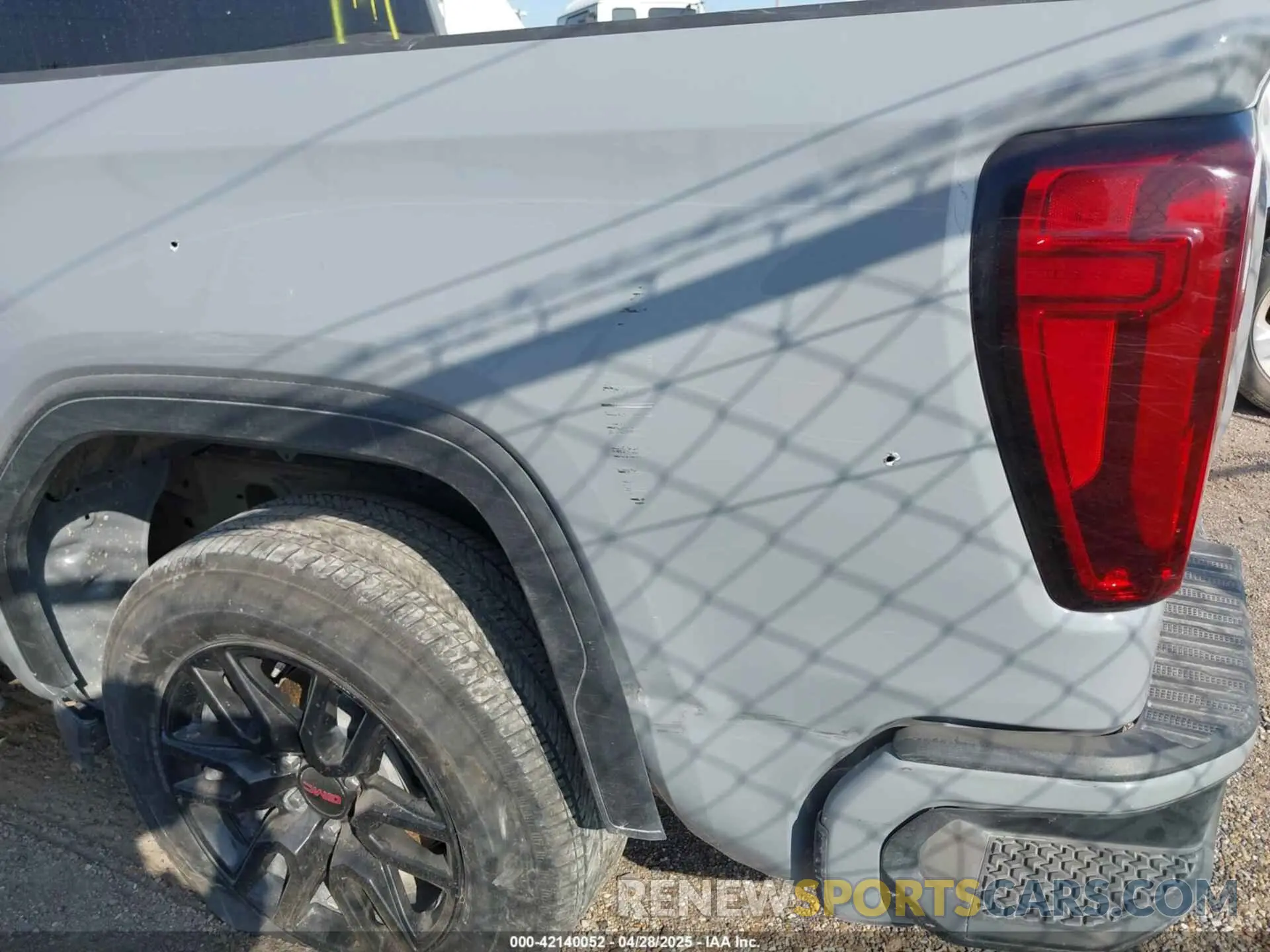 3 Photograph of a damaged car 3GTPHCEKXRG296415 GMC SIERRA 1500 2024