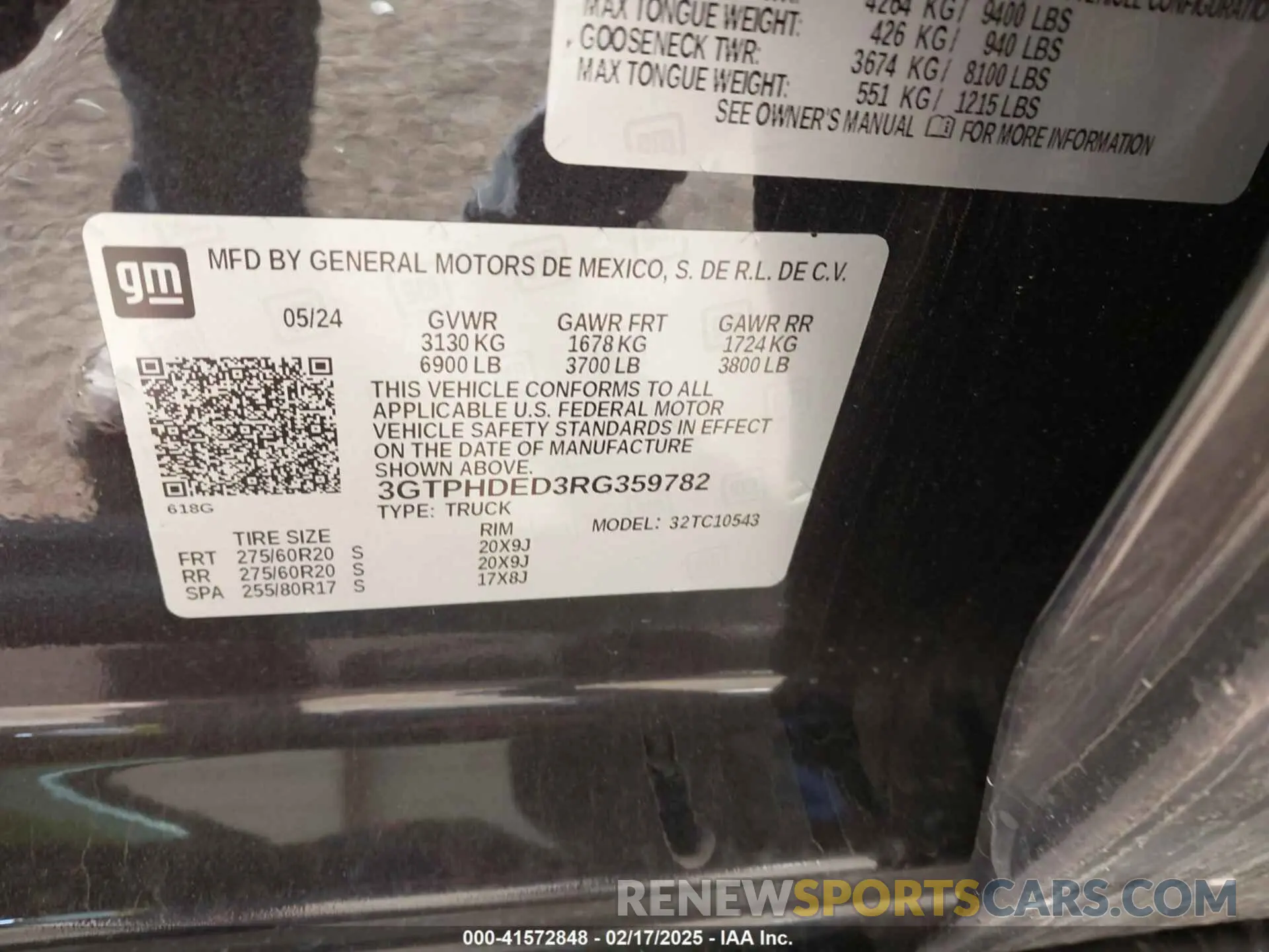 9 Photograph of a damaged car 3GTPHDED3RG359782 GMC SIERRA 1500 2024