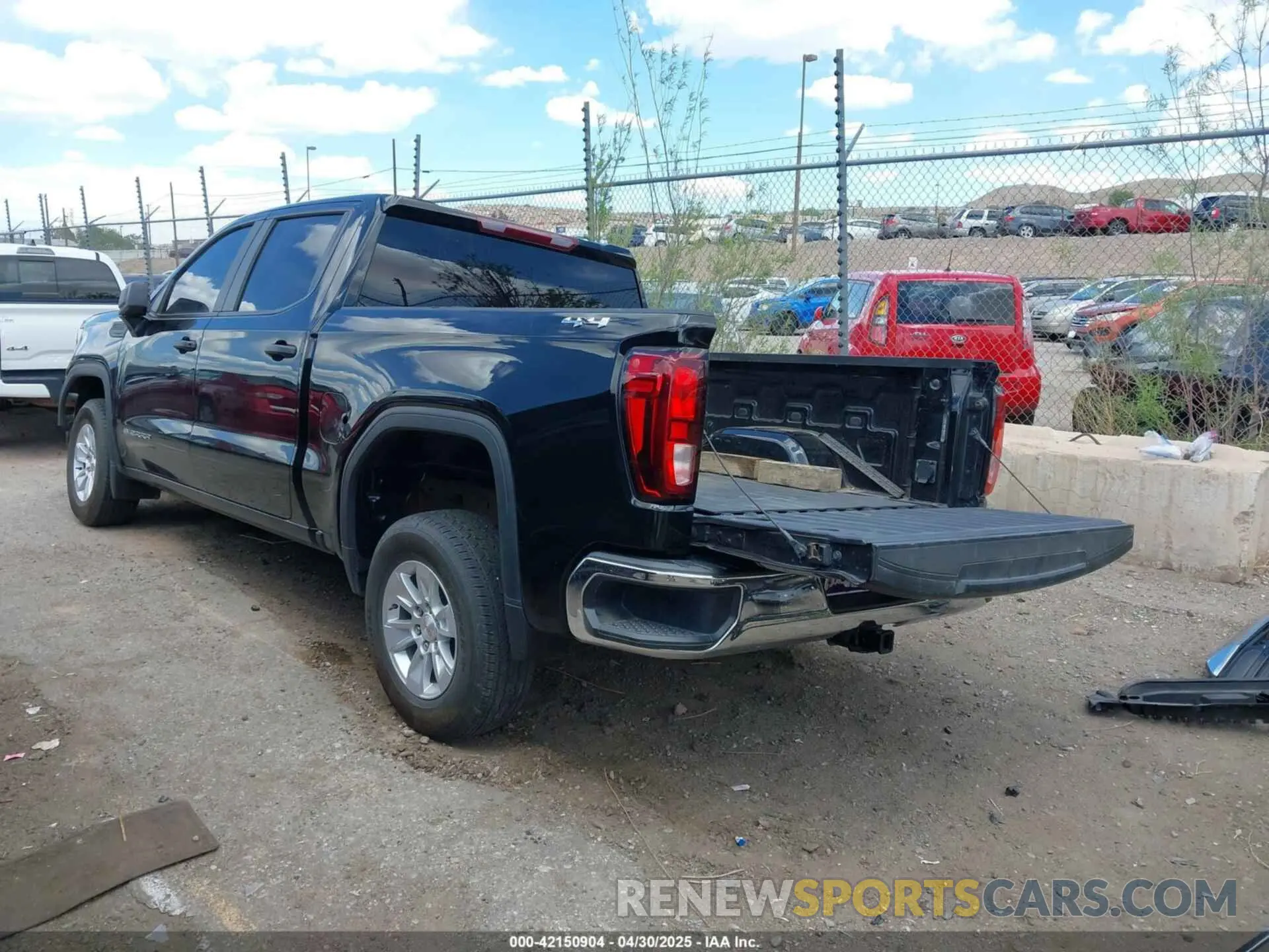 3 Photograph of a damaged car 3GTPUAEK5RG356195 GMC SIERRA 1500 2024