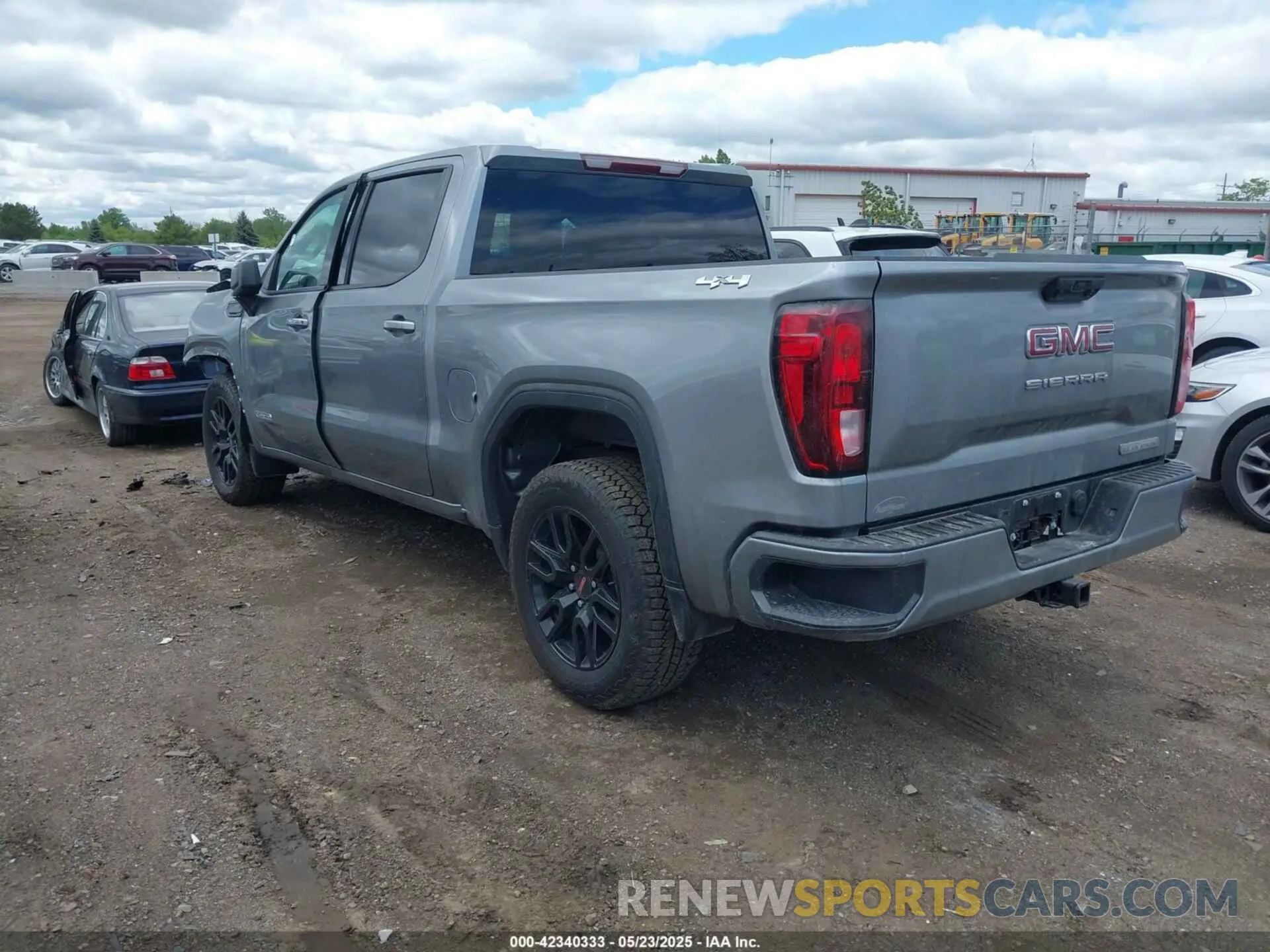 3 Photograph of a damaged car 3GTPUJEK1RG296707 GMC SIERRA 1500 2024