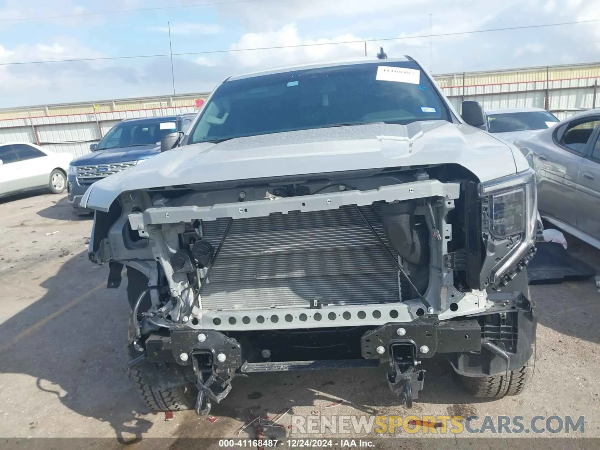 12 Photograph of a damaged car 3GTUUCED2RG424369 GMC SIERRA 1500 2024