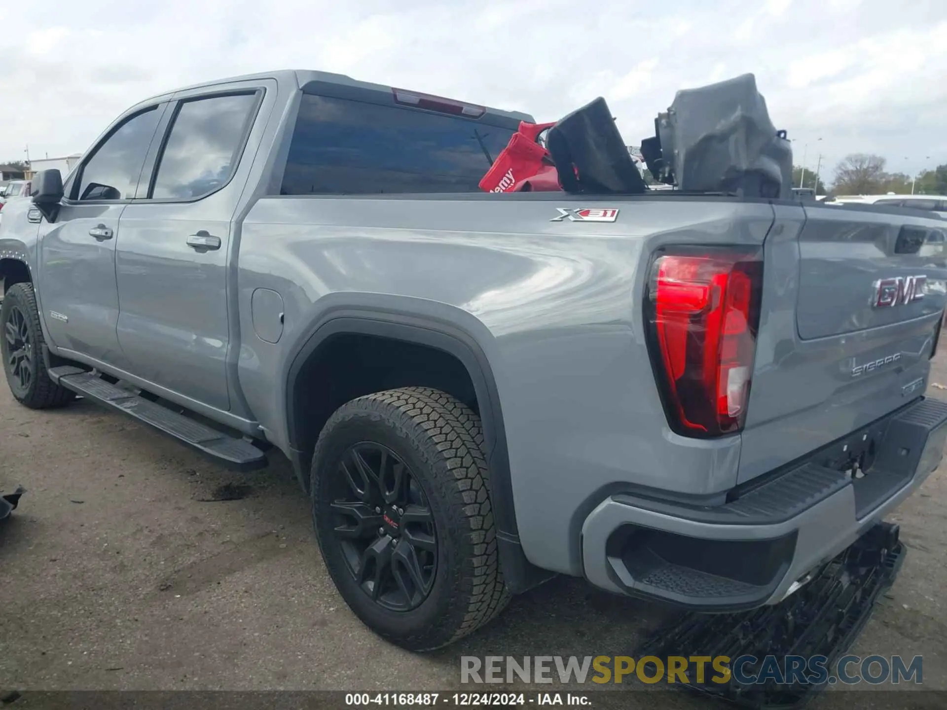 3 Photograph of a damaged car 3GTUUCED2RG424369 GMC SIERRA 1500 2024
