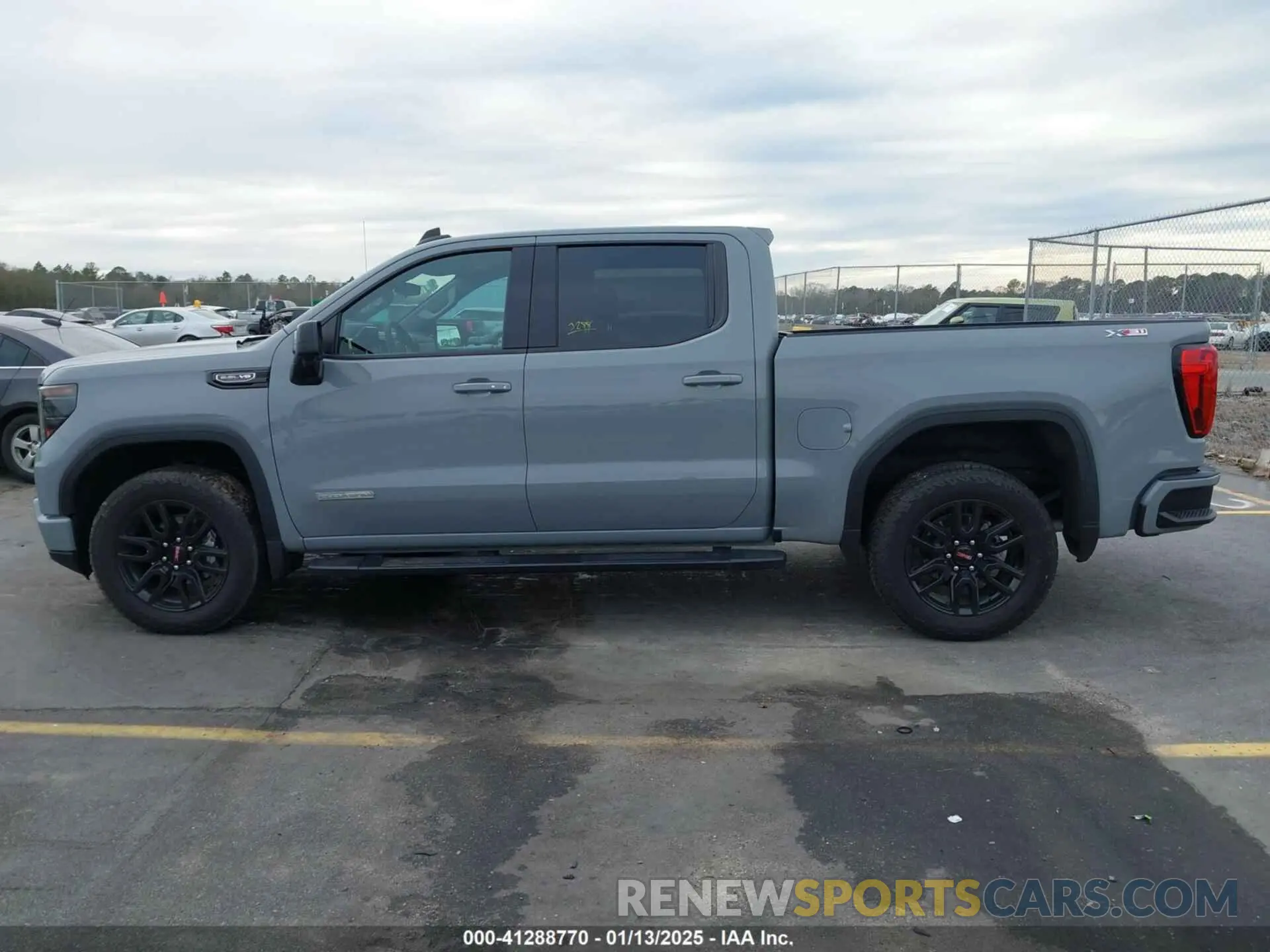 14 Photograph of a damaged car 3GTUUCED8RG329623 GMC SIERRA 1500 2024