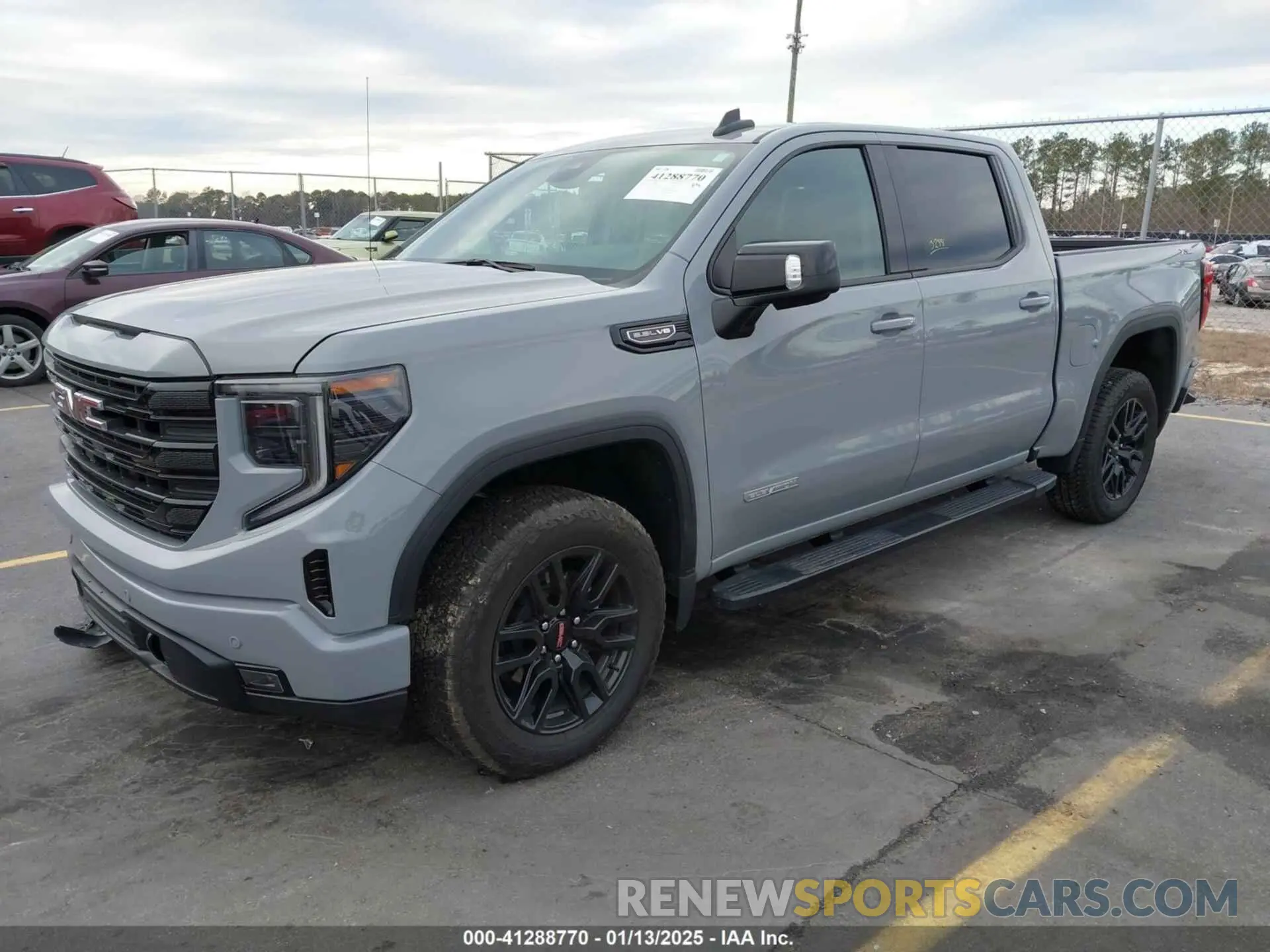 2 Photograph of a damaged car 3GTUUCED8RG329623 GMC SIERRA 1500 2024