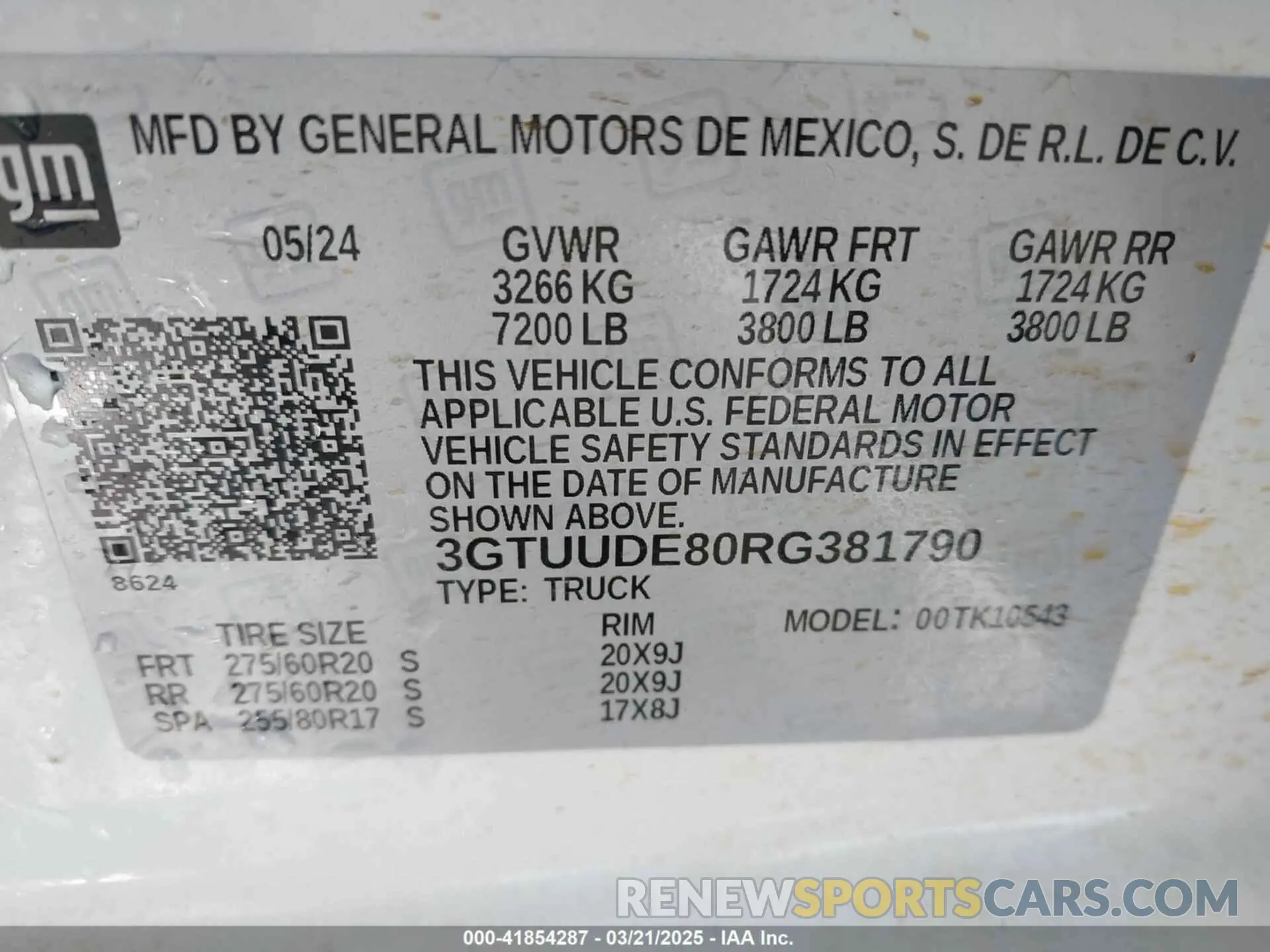 9 Photograph of a damaged car 3GTUUDE80RG381790 GMC SIERRA 1500 2024