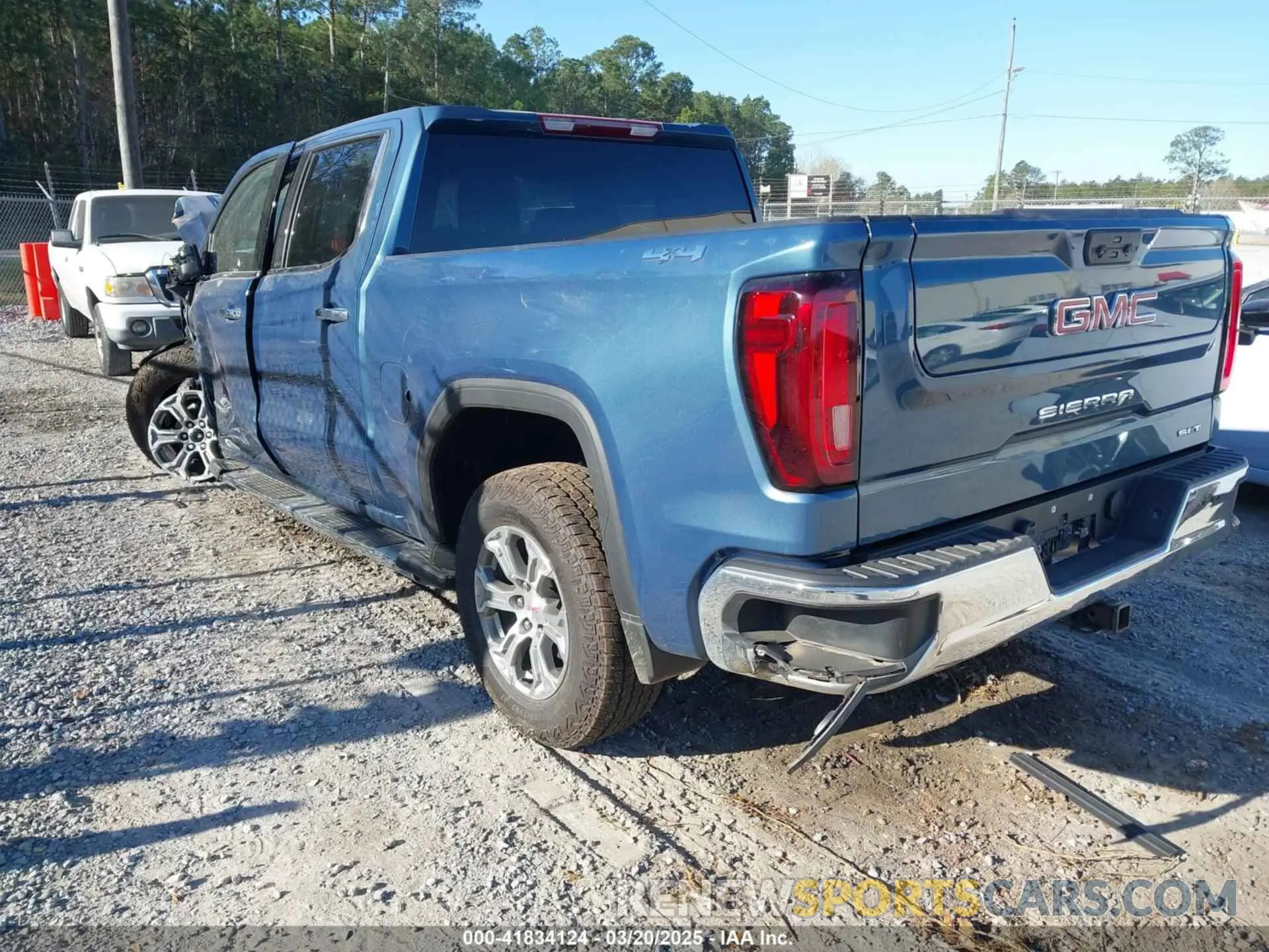 3 Photograph of a damaged car 3GTUUDE8XRG161332 GMC SIERRA 1500 2024