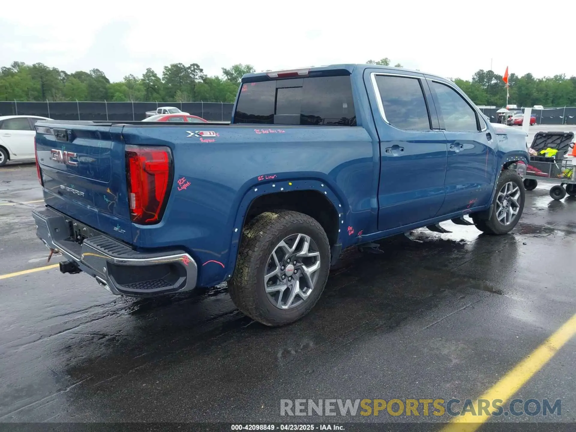 4 Фотография поврежденного автомобиля 3GTUUDED1RG237212 GMC SIERRA 1500 2024