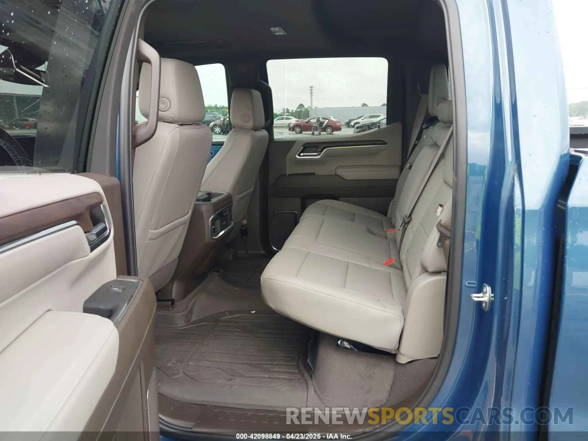 8 Фотография поврежденного автомобиля 3GTUUDED1RG237212 GMC SIERRA 1500 2024