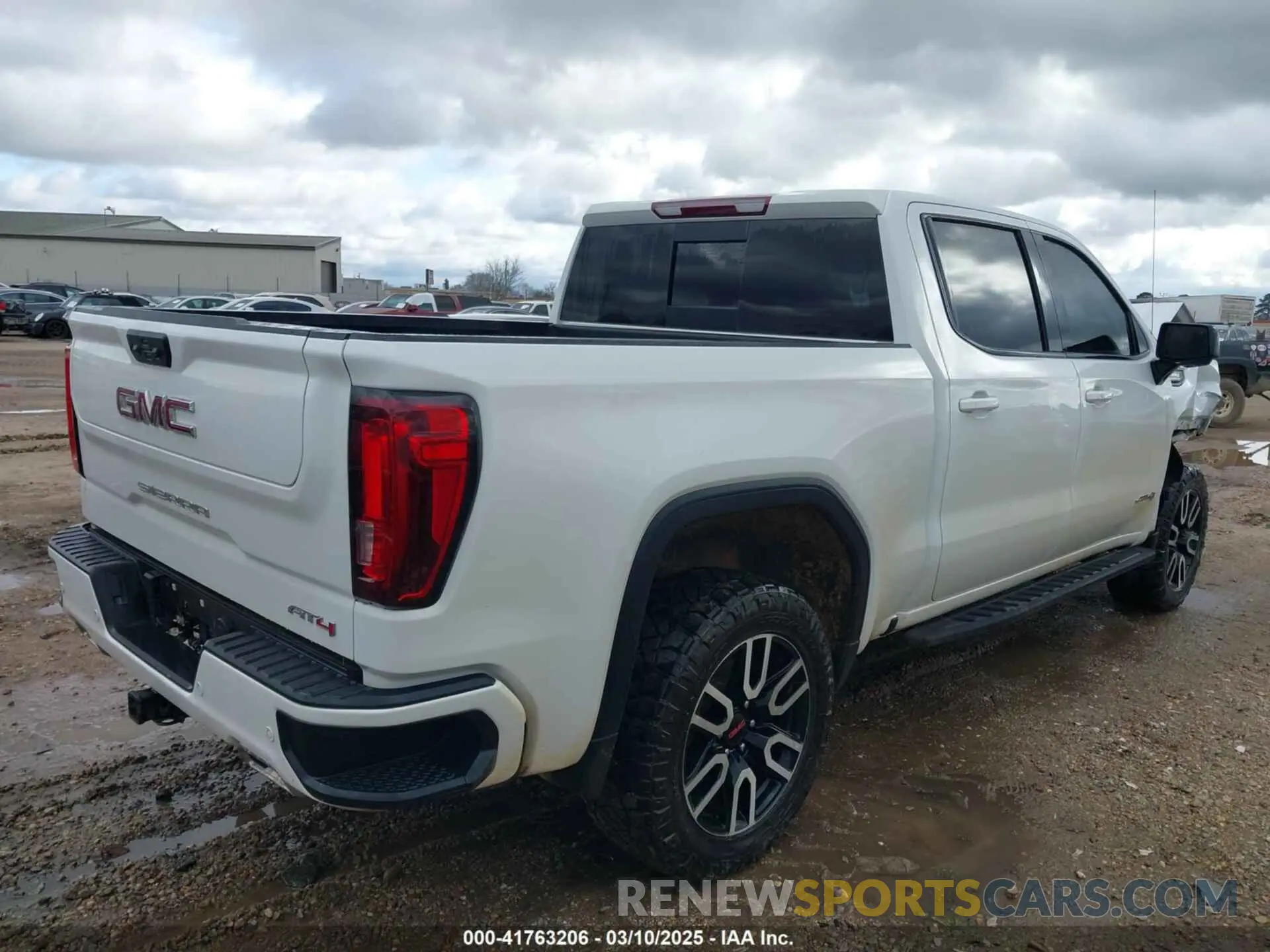 4 Photograph of a damaged car 3GTUUEE8XRG108099 GMC SIERRA 1500 2024
