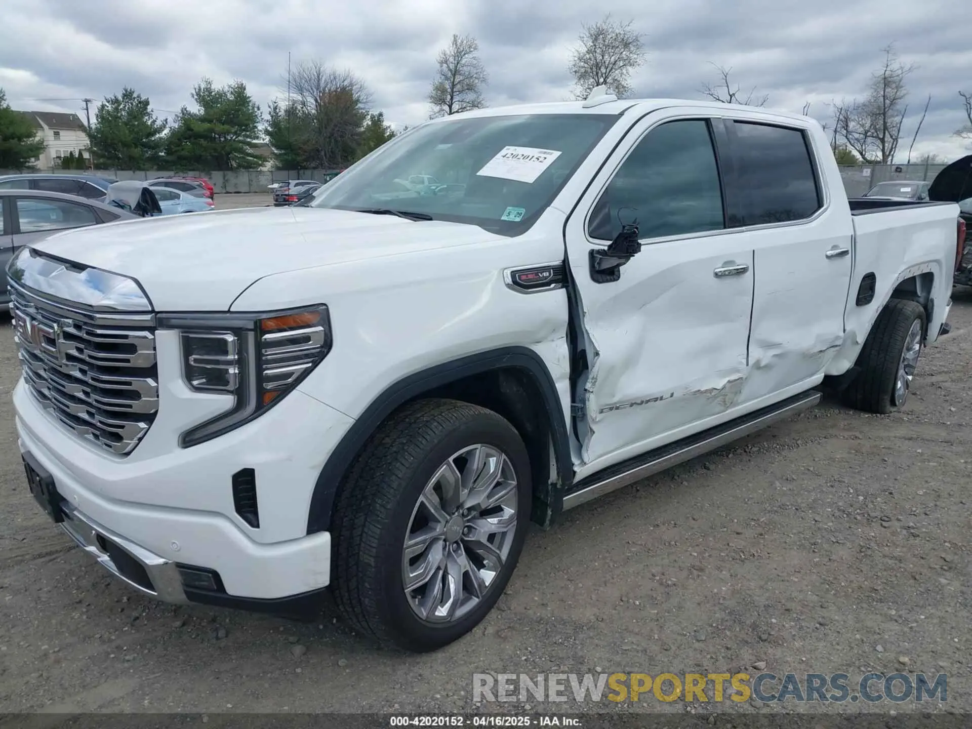 2 Photograph of a damaged car 3GTUUGEL5RG190839 GMC SIERRA 1500 2024