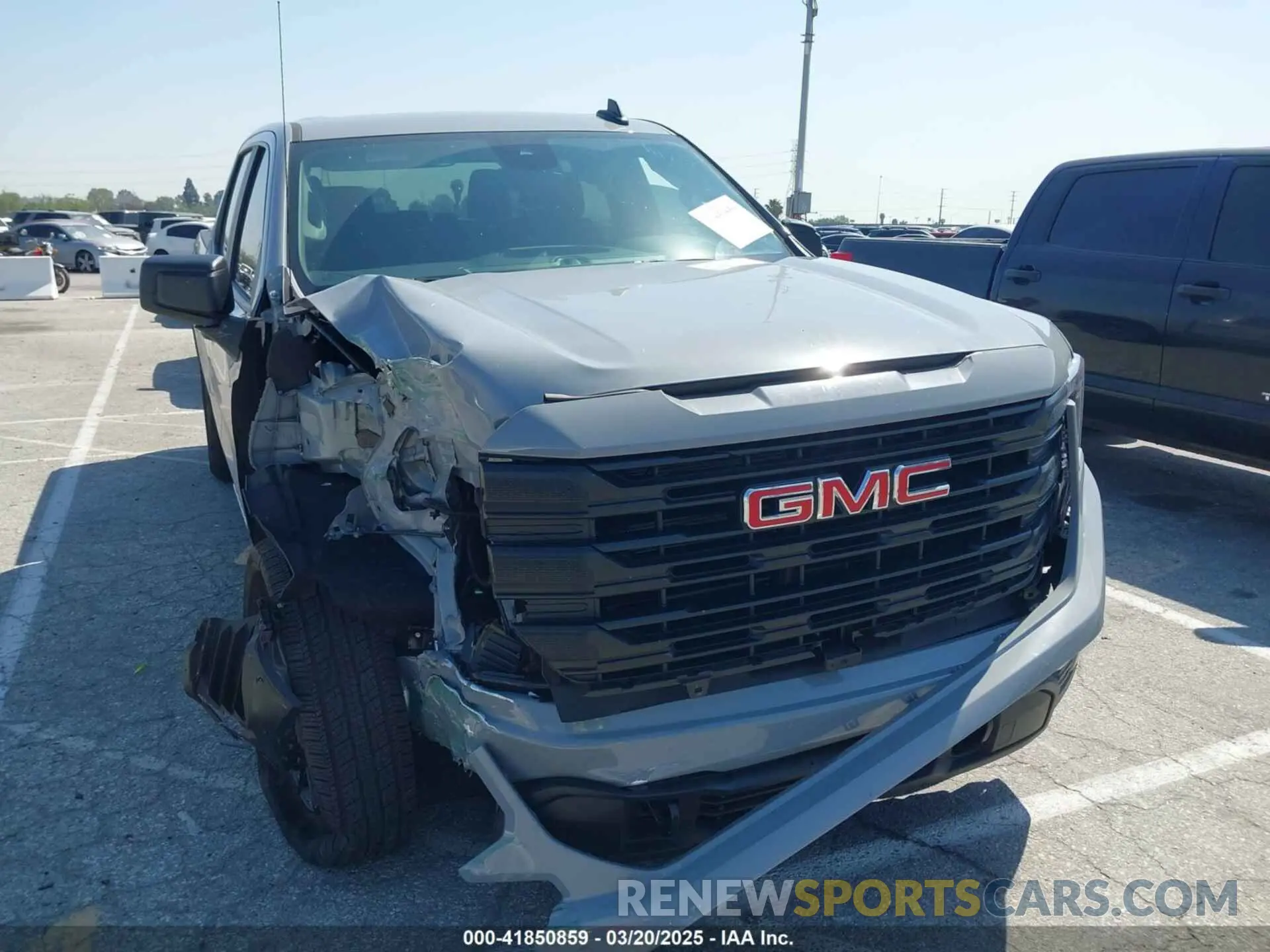 1 Фотография поврежденного автомобиля 1GTPHAEK4SZ121572 GMC SIERRA 1500 2025