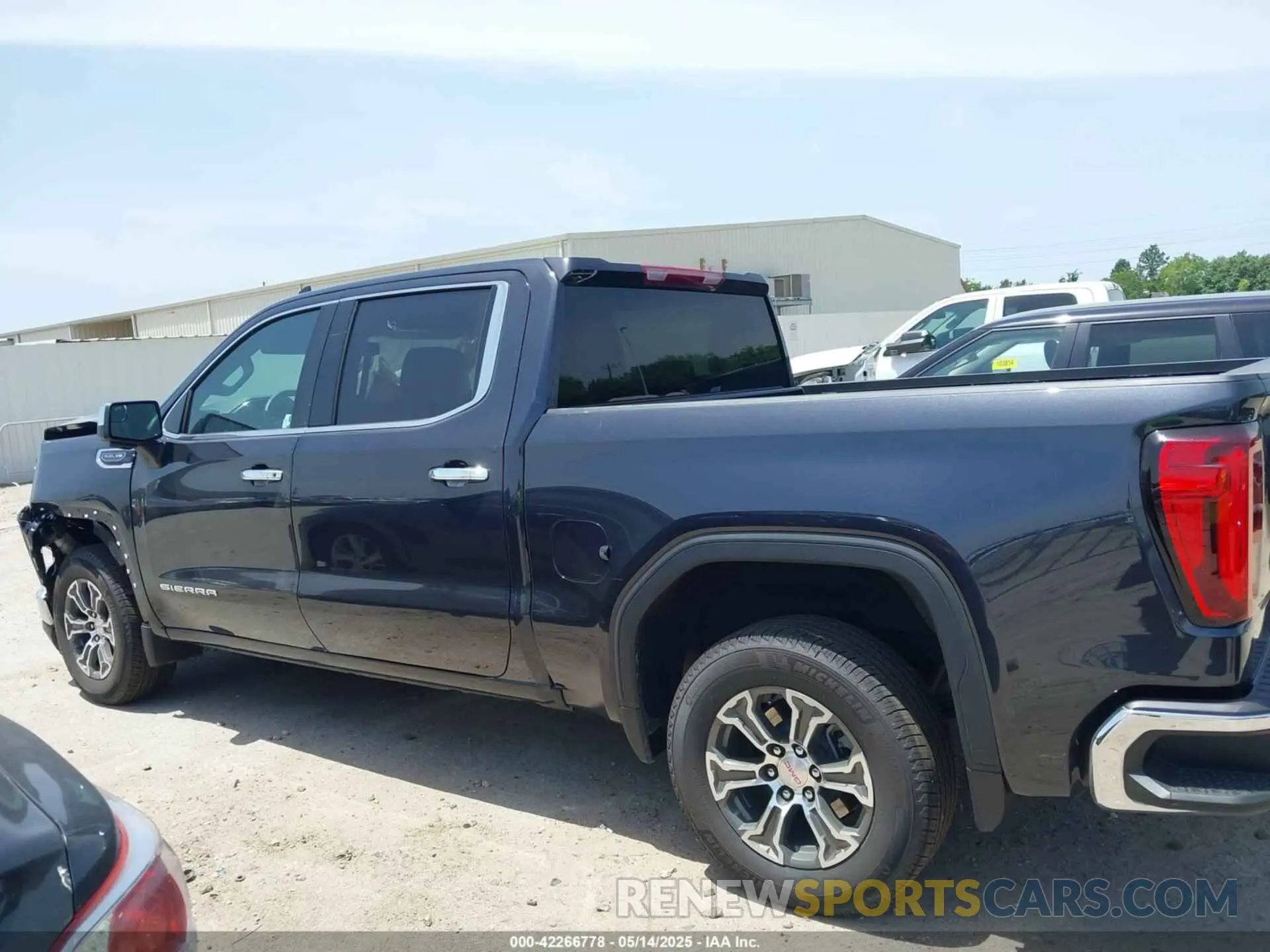 14 Фотография поврежденного автомобиля 1GTPHDED8SZ198903 GMC SIERRA 1500 2025