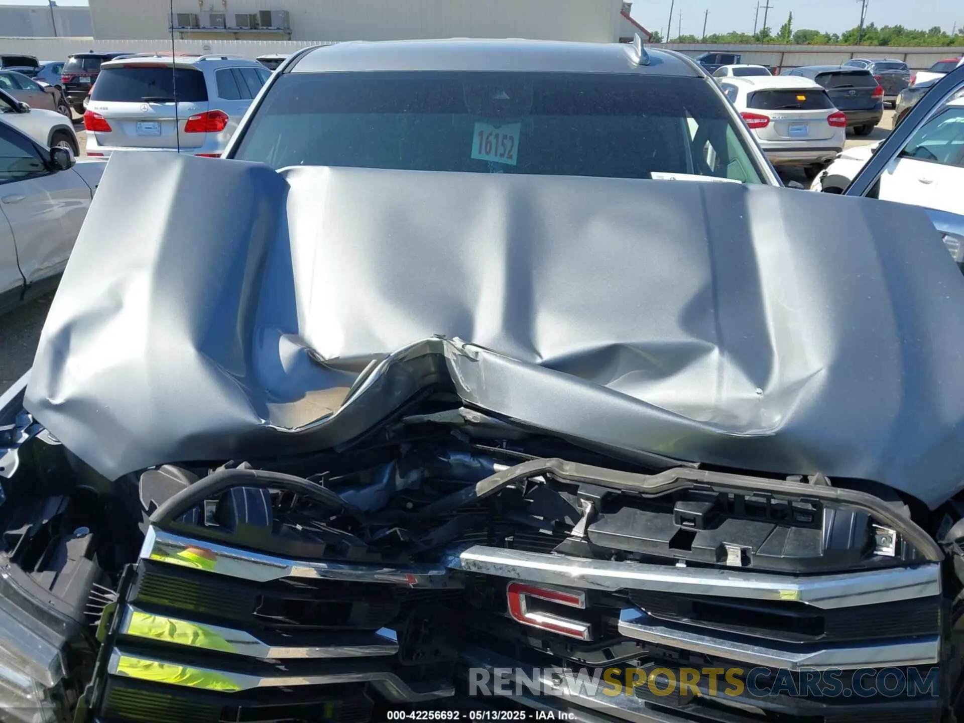 10 Фотография поврежденного автомобиля 3GTPHDED0SG125105 GMC SIERRA 1500 2025
