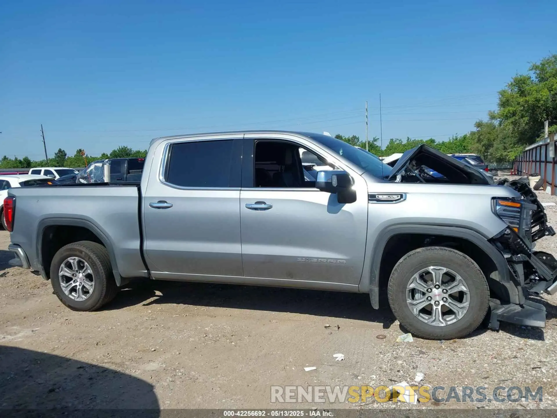 13 Фотография поврежденного автомобиля 3GTPHDED0SG125105 GMC SIERRA 1500 2025