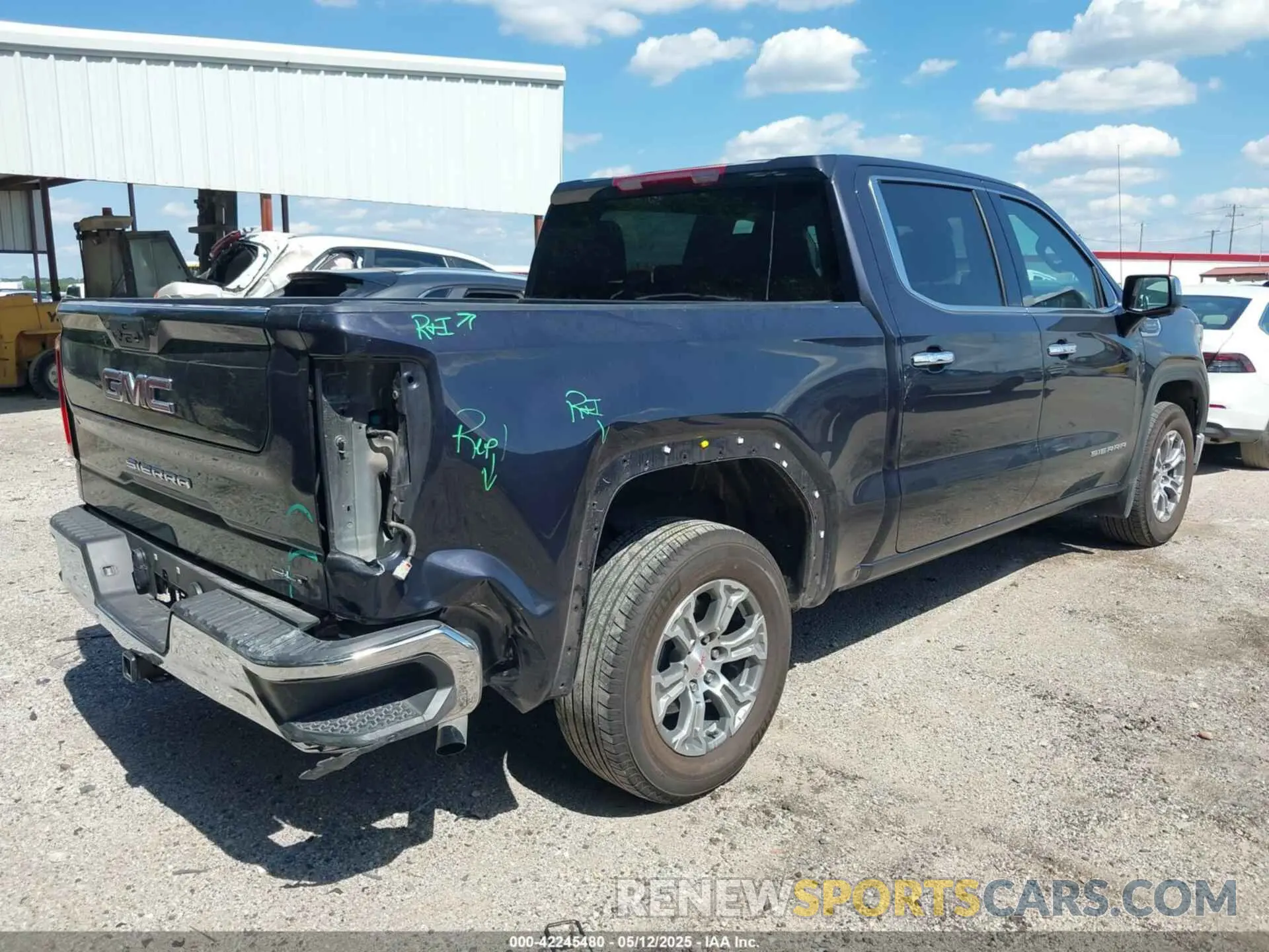4 Фотография поврежденного автомобиля 3GTPHDED0SG204712 GMC SIERRA 1500 2025