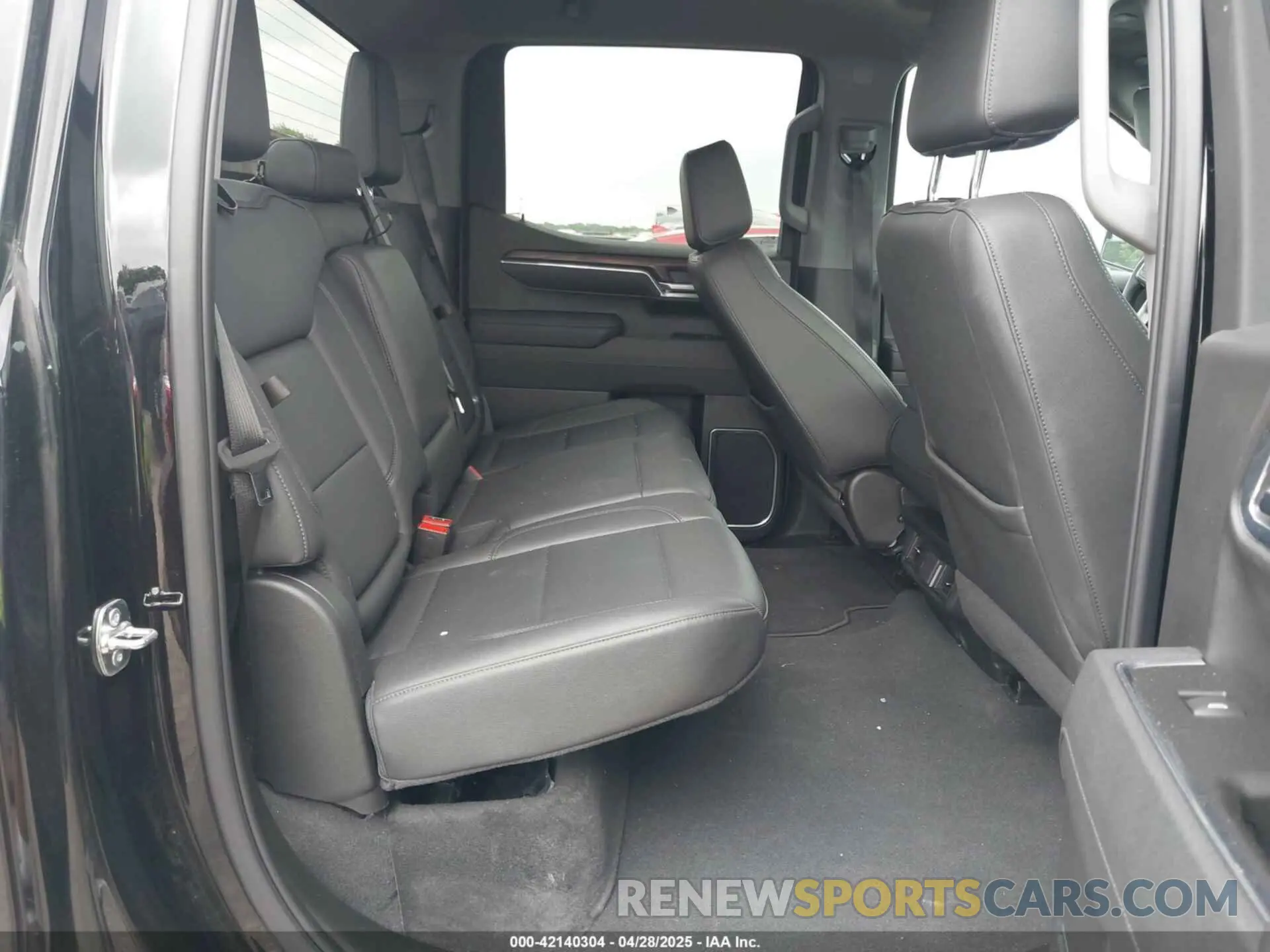 8 Фотография поврежденного автомобиля 3GTPHDED1SG178704 GMC SIERRA 1500 2025