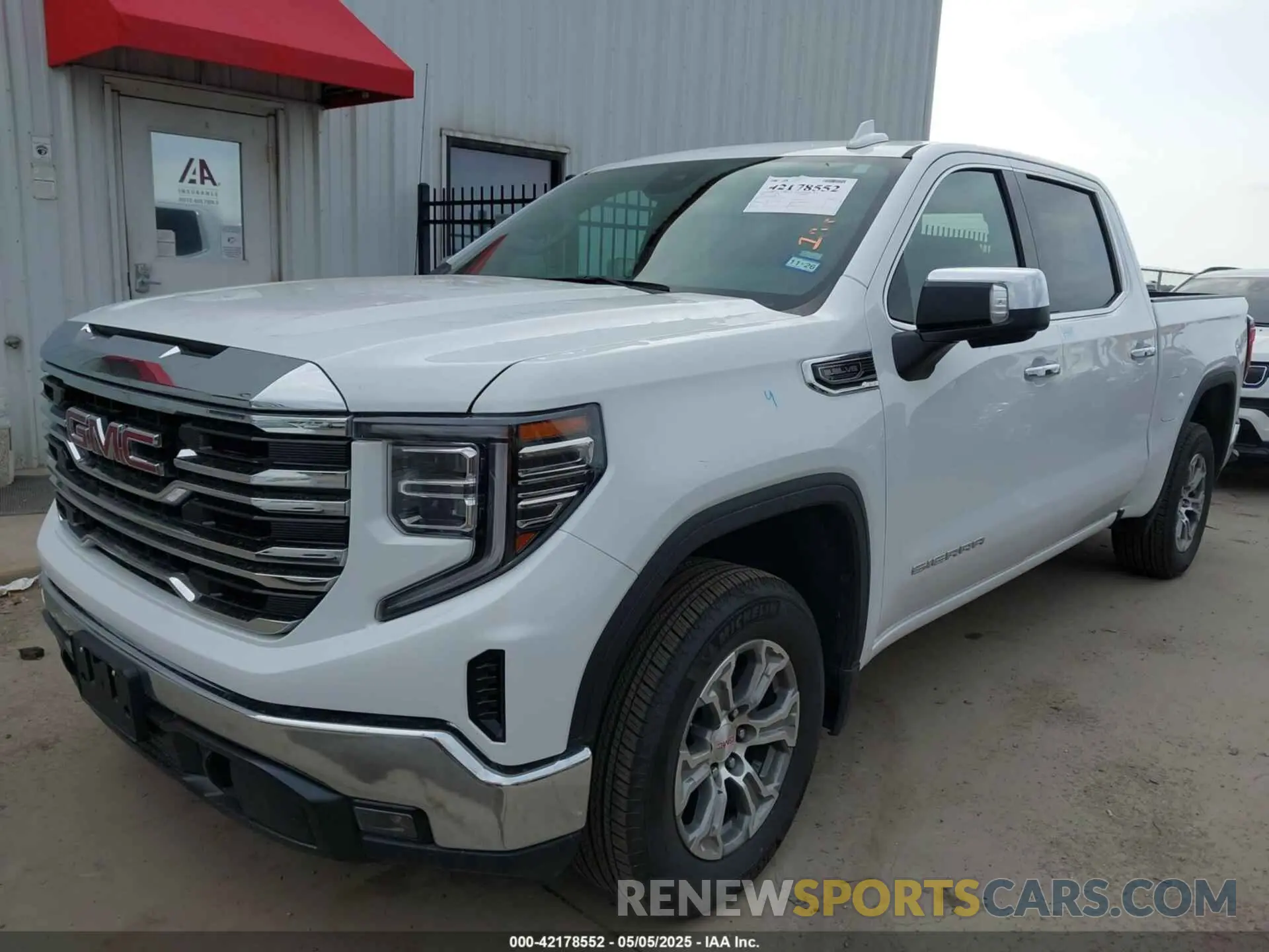 2 Photograph of a damaged car 3GTPHDED3SG138172 GMC SIERRA 1500 2025