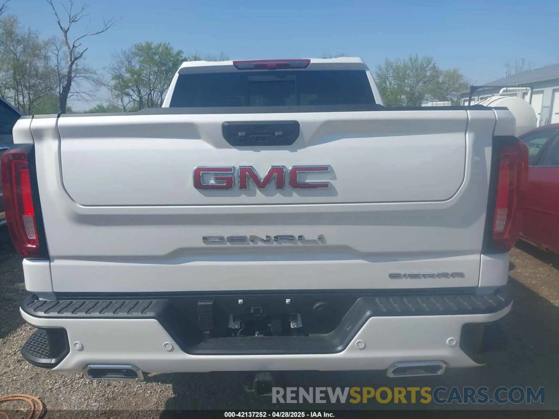 17 Photograph of a damaged car 3GTUUGEDXSG170844 GMC SIERRA 1500 2025