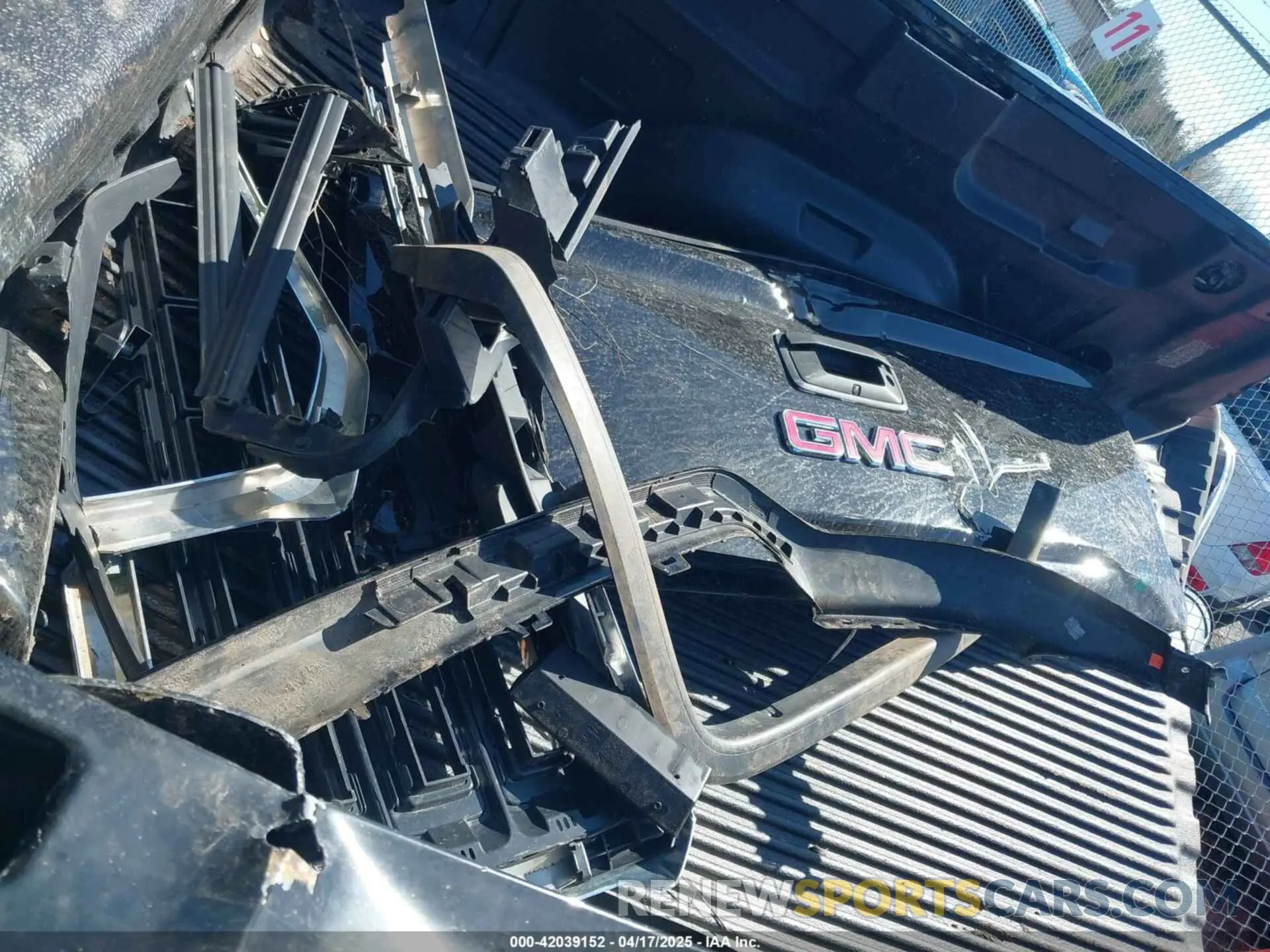 12 Фотография поврежденного автомобиля 2GTV2MEC5K1105649 GMC SIERRA 1500 LIMITED 2019