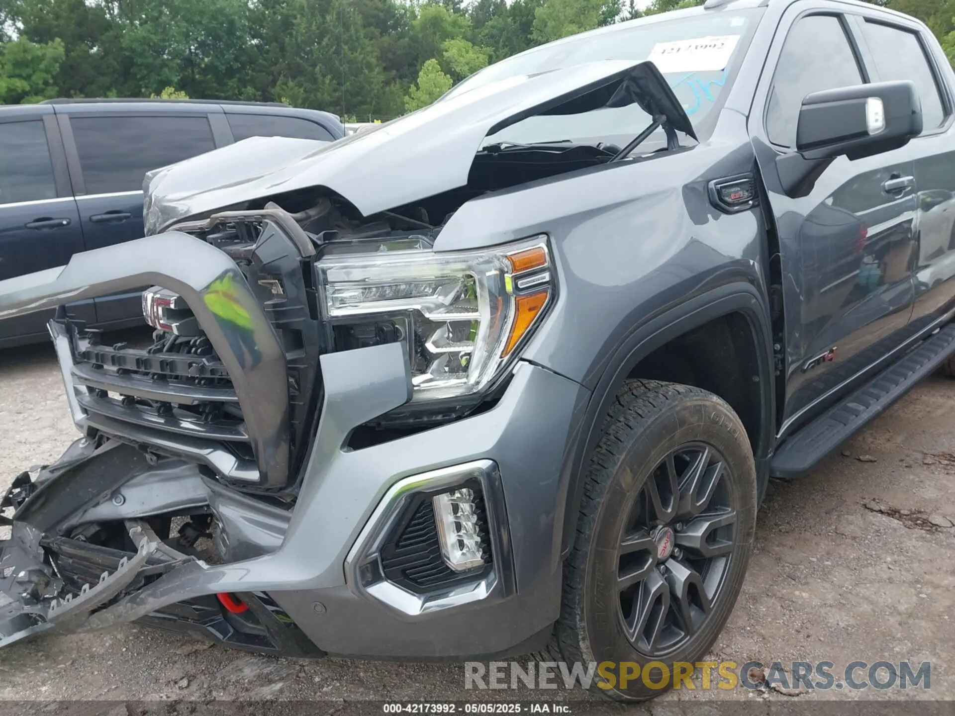 22 Photograph of a damaged car 1GTP9EEL3NZ183143 GMC SIERRA 1500 LIMITED 2022