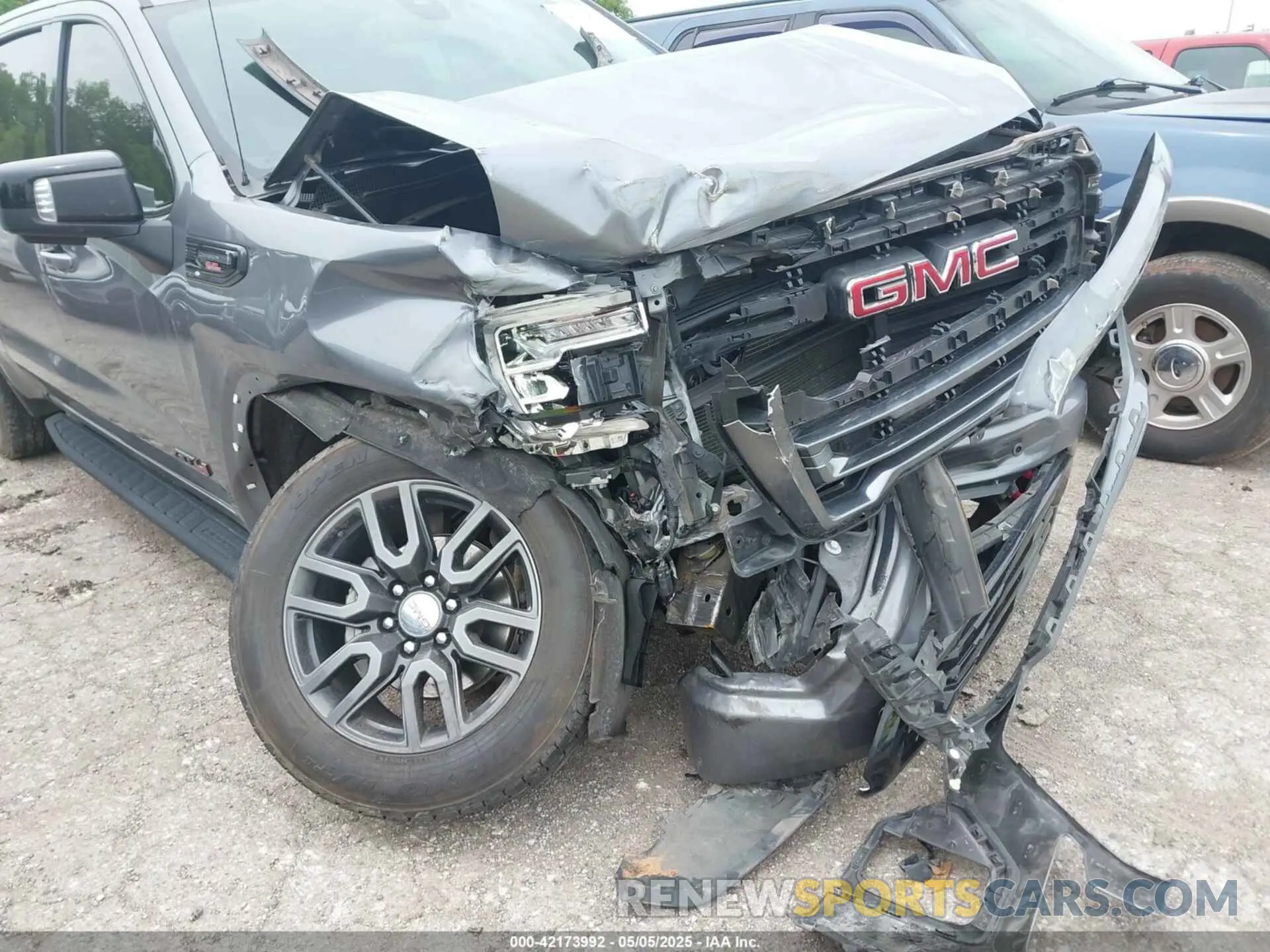 6 Photograph of a damaged car 1GTP9EEL3NZ183143 GMC SIERRA 1500 LIMITED 2022